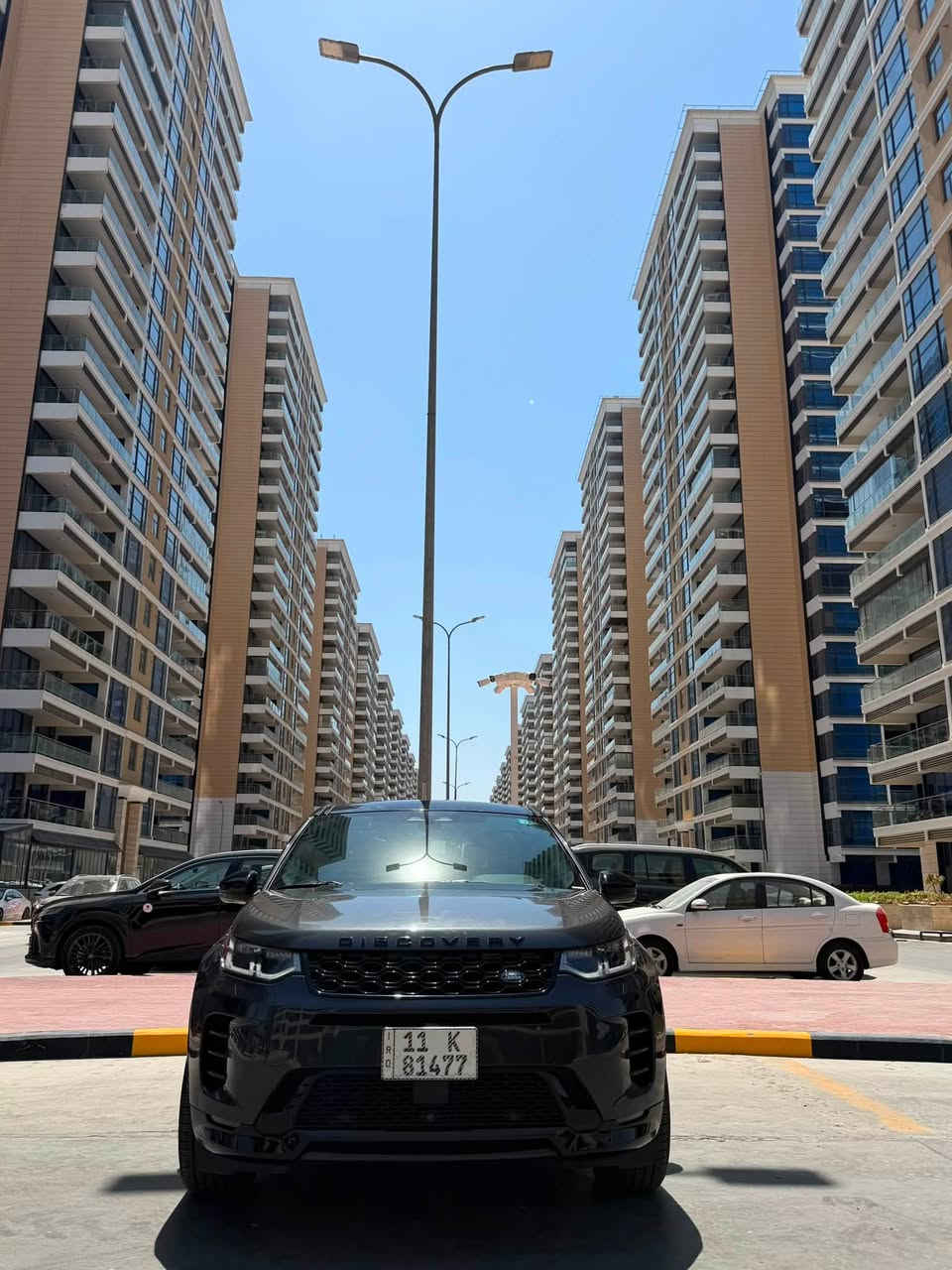 🚘 للبيع رانج روفر ديسكفري 2024 🔥
✨ فول مواصفات ✨

• موديل 2024
• فول مواصفات
• داخلية فخمة وراقية
• شاشة ومزايا ترفيهية متكاملة
• كاميرات 360°
• حساسات أمامية وخلفية
• فتحة سقف
• جلد فاخر
• مقاعد كهربائية
• تحكم بالمقود
• أنظمة أمان ومساعدة للسائق
• تشغيل بصمة / دخول ذكي
• دفع رباعي
• تكييف قوي وتبريد ممتاز ❄️
• مواصفات عالية جداً ومناسبة للعوائل والاستخدام اليومي 🔥

📍 الموقع: بغداد – اليرموك
📞 للاستفسار: ***********

للجادين فقط، سيارة تستاهل المشاهدة 👌🔥
