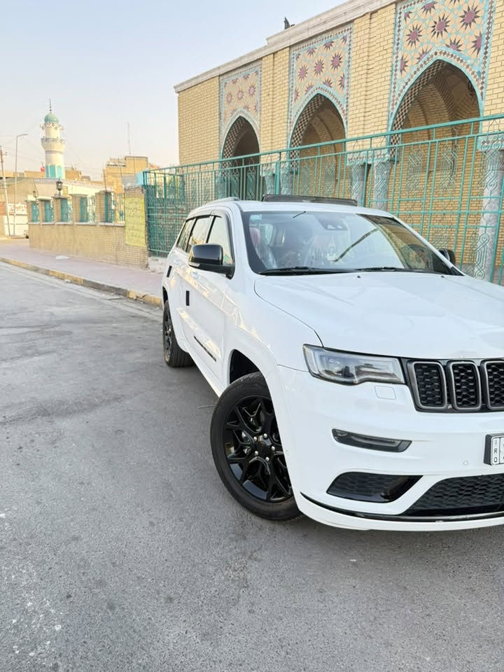 � للبيع Jeep Grand Cherokee S موديل 2022

🔹 الفئة: S
🔹 الموديل: 2022
🔹 المحرك: 3.6L V6 Pentastar
🔹 القوة: حوالي 293 حصان
🔹 ناقل حركة: أوتوماتيك 8 سرعات
🔹 المقاعد: 5 ركاب
🔹 بنزين
🔹 دفع رباعي 4×4 حسب تجهيز السيارة
🔹 شاشة وسطية
🔹 Apple CarPlay / Android Auto
🔹 كاميرا خلفية
🔹 حساسات اصطفاف
🔹 دخول وتشغيل بدون مفتاح
🔹 مثبت سرعة
🔹 تحكم بالمقود
🔹 مكيف أوتوماتيك
🔹 أنظمة أمان ومراقبة النقطة العمياء حسب التجهيز
🔹 تصميم S الرياضي وشكل خارجي مميز

📌 السيارة موديل 2022، فئة S، ومواصفاتها وتجهيزاتها حسب السيارة. ماشيه ٢٣ مايل 

📞 للمهتمين والمشترين الجادين التواصل على الخاص ***********
