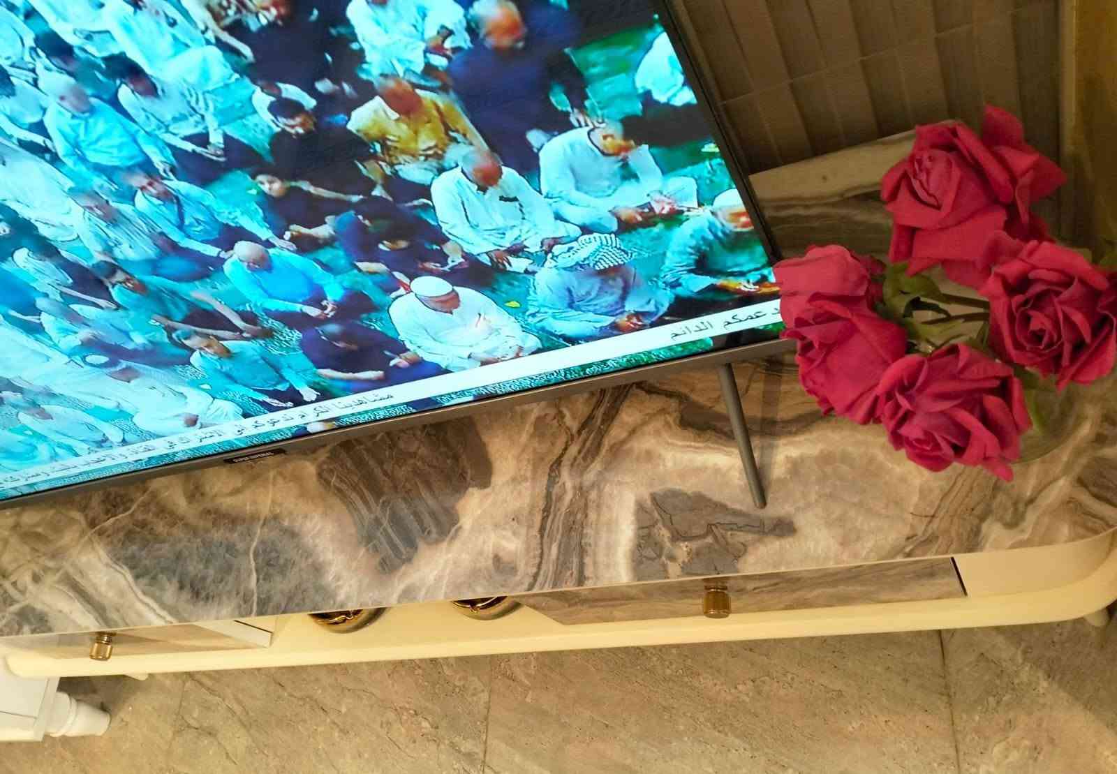 اتصال *********** نص تخم 5 مقاعد القنفه سرير مخزن  ميز مكتبي وميز بلازمه الغراض نضيفات جدااا مكان بغداد
