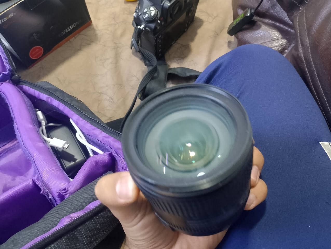 نيكون D810 • عدسة 24-120mm • خدوش بسيطة