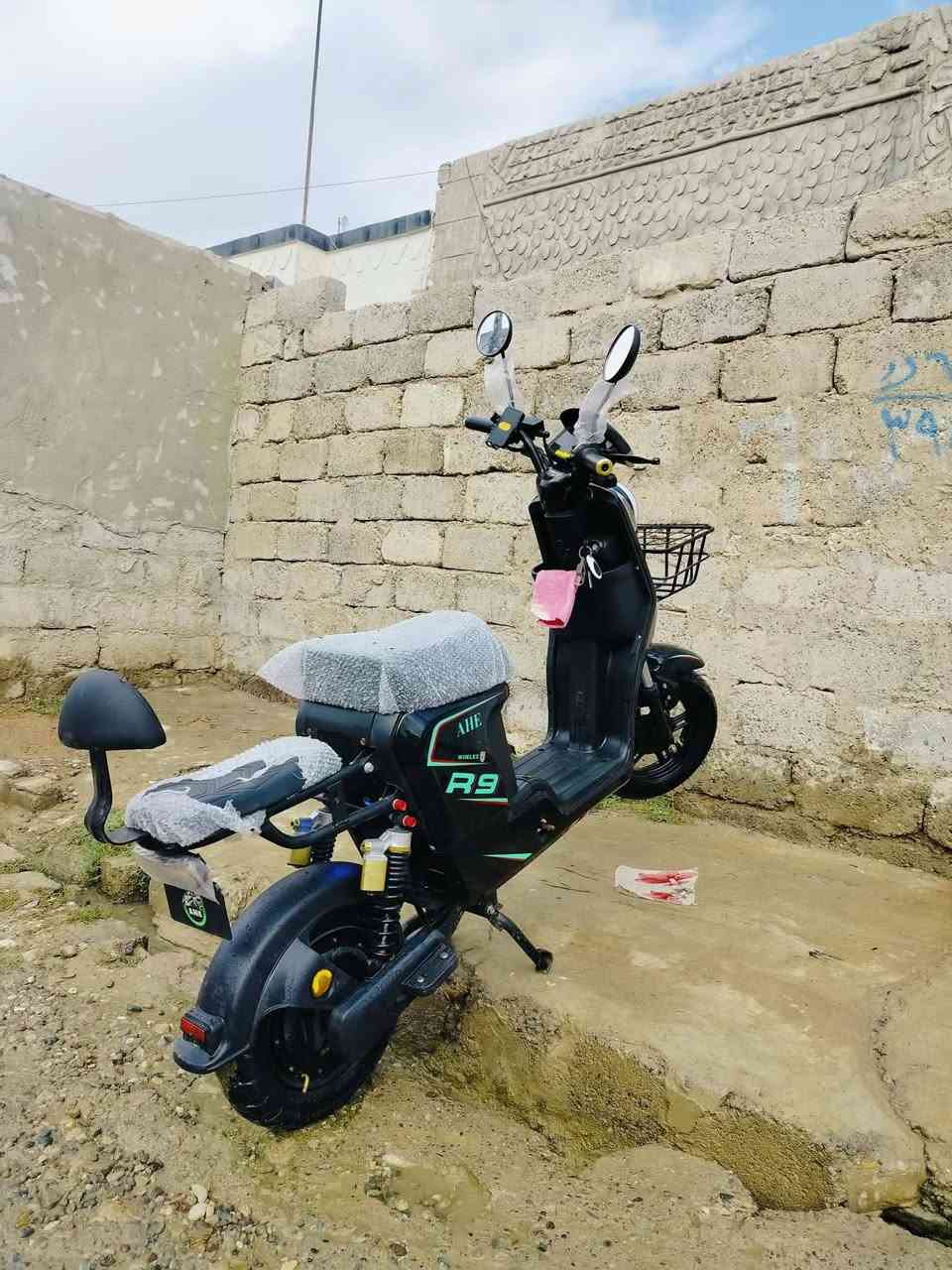 ار 9 • بطارية ٣٢أمبير • شاشة معطلة