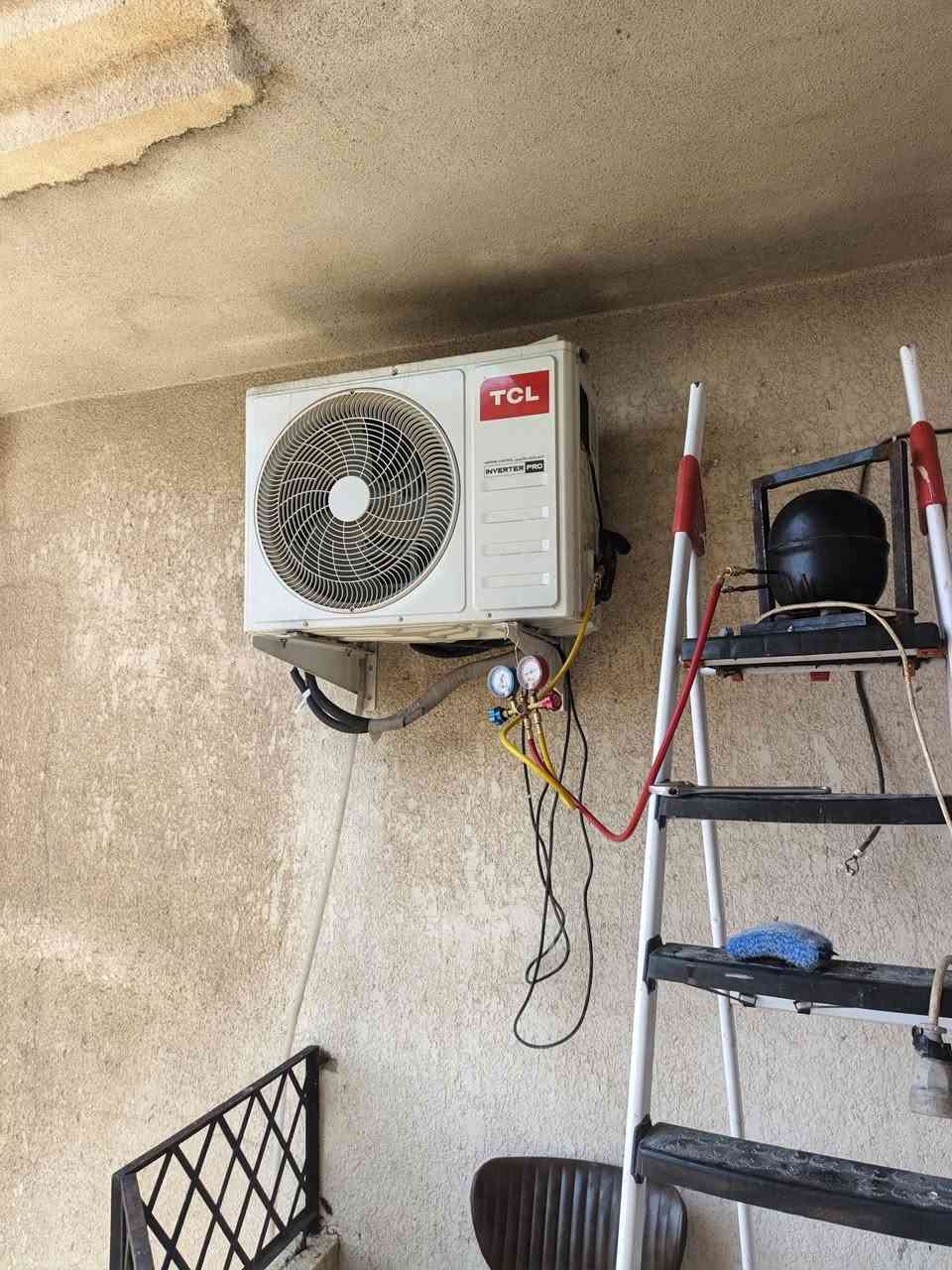 ورشه المهندس 
في الموصل  
عندك سبلت عطلان لا تحتار 🤔اتصل 📞والصيانه داخل بيتك وانسب الاسعار ولا تفكر بالتصليح الممل نصلكم أينما كنتم
💥نصب السبالت بضمان التنصيب ❄️❄️
💥فتح وغسل جميع انواع السبالت بضمان جوده العمل
💥ليك وصيانه جميع انواع السبالت والمكيفات بضمان العمل
💥كابسترات اصليه
💥شحن غاز فرنسي وبضمان سنة كاملة
💥إلغاء مجمع التدفئة بحرفيه ممتازه.
    الاحياء ( حي الملايين ؛  حي الحدباء ؛ حي الكندي  ؛ حي التعليم  ؛ حي العربي  ؛ 
              حي النور  ؛ حي المثنى  ؛  حي الصديق  ؛ حي السكر  ؛ حي المصارف  ) 

     اخوكم المهندس محمد 
     ***********
     ***********
