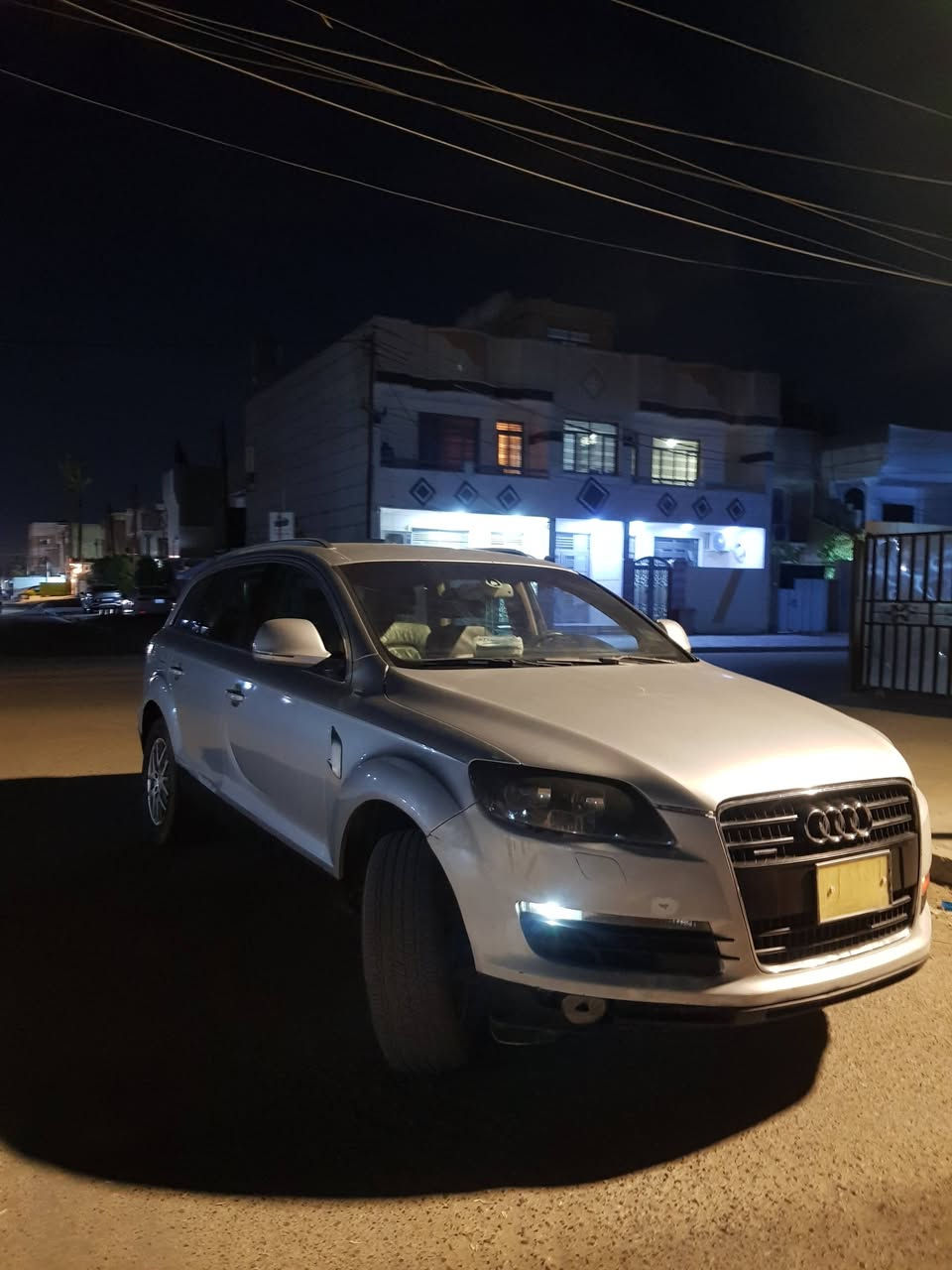 اودي q7 2007
اعادة نشر سيارة قانون 48 واليعرف القانون يفتهم قصدي (كمرك فقط) مو ادوات  اصولي كفاله من الكص والسرقه والعشاير كفاله شاصي ولغود رقم كركوك الماني
سيارة كامله على اخر حبايه مكينه كير بل جيس صدر جديد نقصها فقط تبريد وشاشه مال مسجل صاحبها بديالى 
سيارة مكانها بغداد
سعر 35 وبيها مجال بسيط بيع و مراوس
***********
