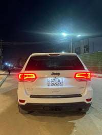 جيب شيروكي لمتد مديل 14 أمريكي حادثها بصور مع سونر كرسي كهرباء بصمه فت...