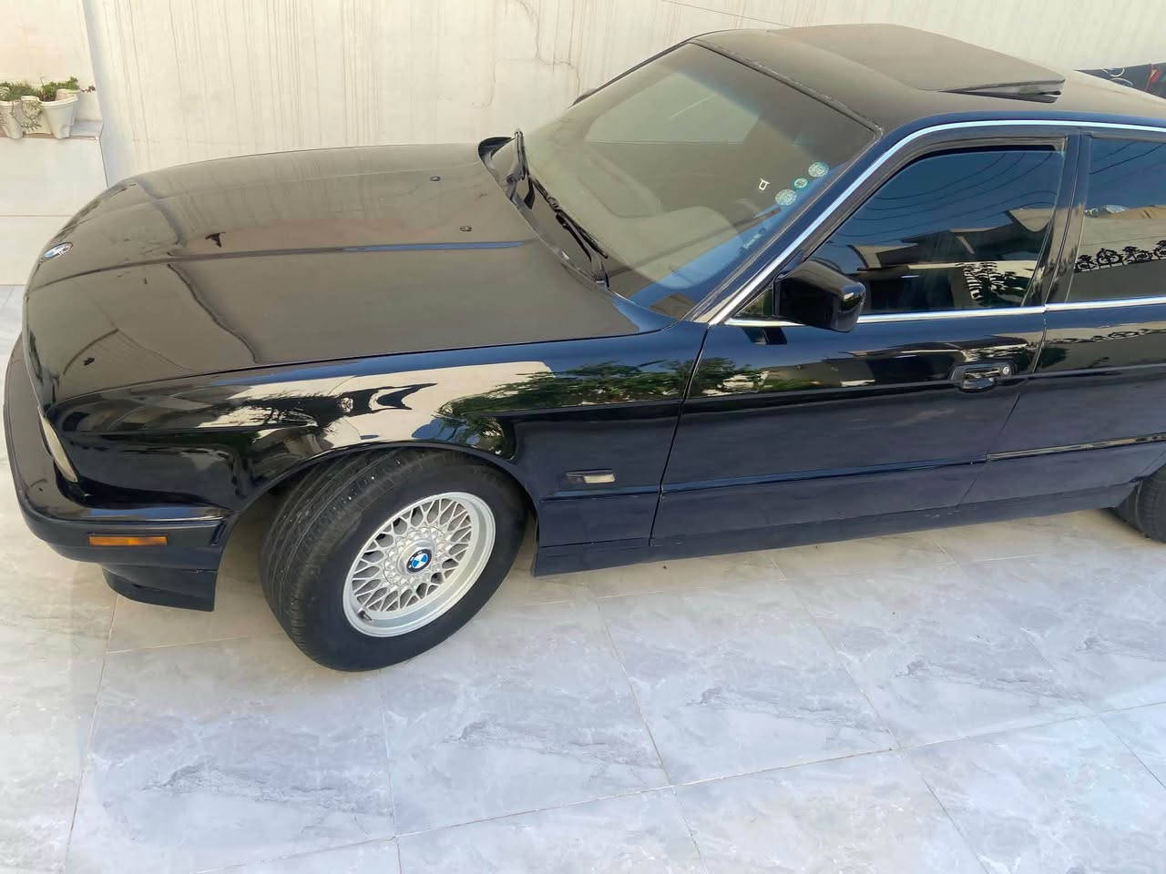 bmw520i 1991  بێ لێدراو سڵایت ته‌برید سارد گه‌رم به‌شه‌رت گێرو مه‌كینه‌و ته‌حویلو غه‌رامه‌ی به‌شه‌رته‌ سه‌قفو شانی بێ مه‌عجنو سبوخ عامه‌ بۆ جوانی  پیتاقه‌ی بانزینی هه‌یه‌  هه‌موو گیانی ئیشه‌كات به‌شه‌رت! 55 گه‌ڵاو مه‌جالێ برایانه‌. 

***********

*********** كركوك, العراق
