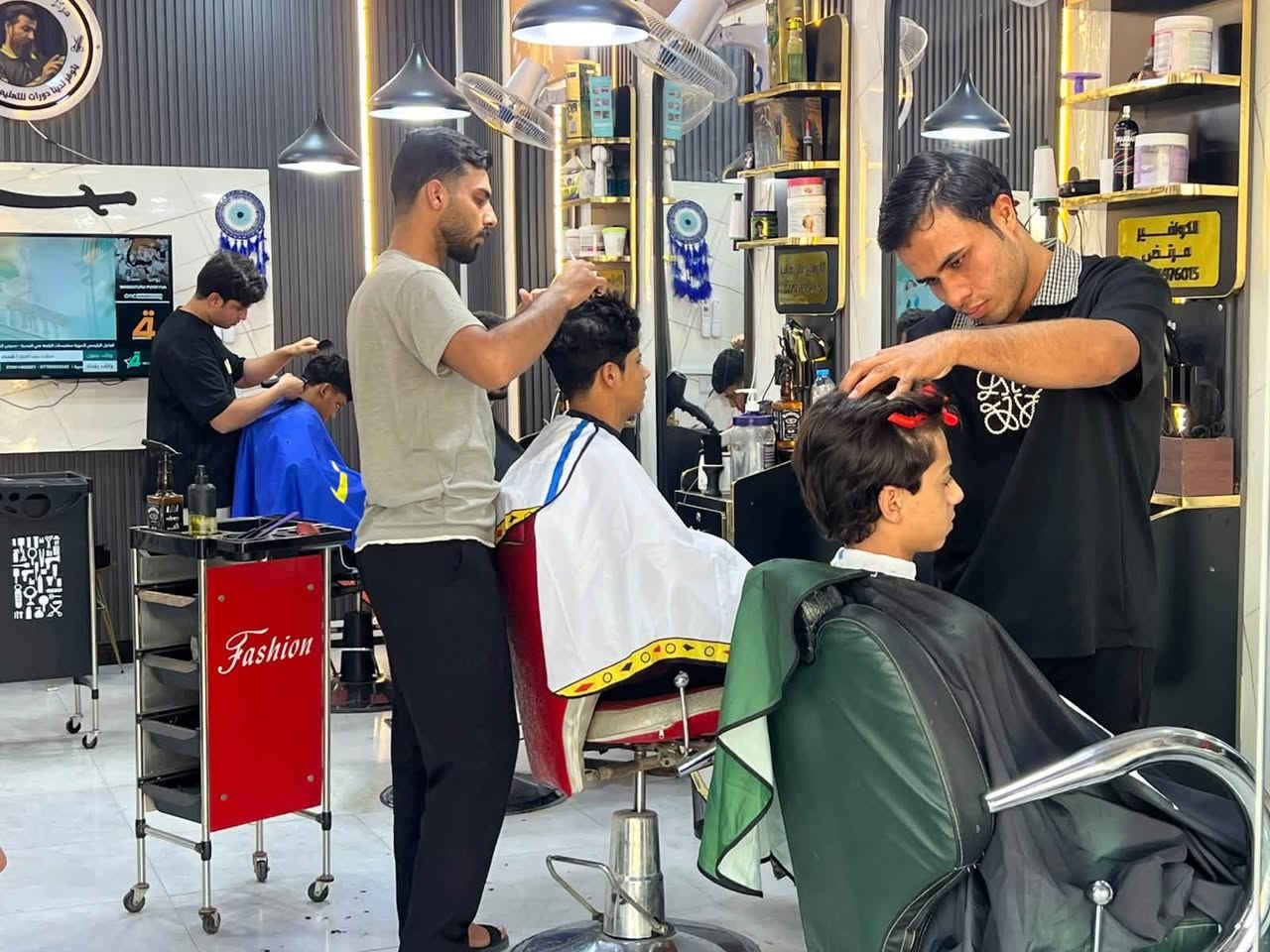 ✂️✔️.تعــــليم الحلاقــــــه ✂️✂️

خطوة بخطوة

 من الصفر إلى الاحتراف ✂️✔️

 🤩التدريب عملي وليس نظري 🤩

مده الدوره إلى حين التعلم بشكل كامل 💯

وبأرخص الأسعار   ⚡⚡150 الف فقط ⚡⚡

 الوقــت حسب ليناسبك   ❌  3 ساعات في اليوم ❌

*********** 📞💣

         العنـــــوان 🚗🚗البصره ، خور الزبير ، مقابل شارع المصافي 

                   ***********

                           ✅ مركز التميمي للعنايه بلرجل ✅

اطلعك حلاق . شرط
