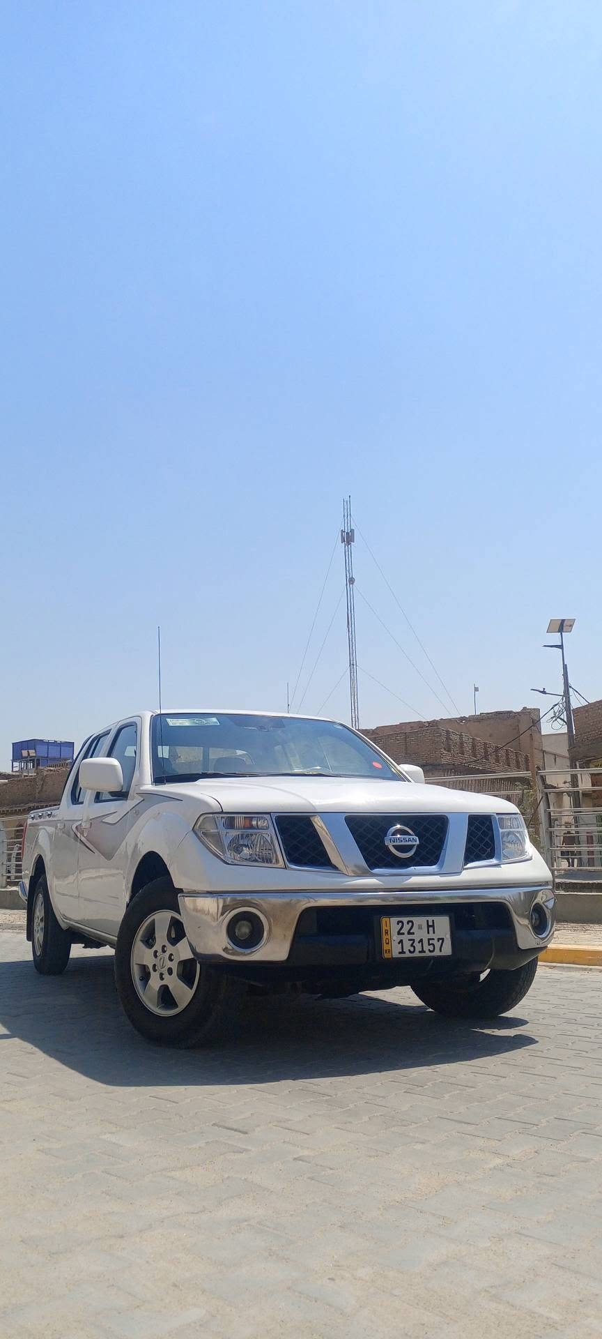 نيفارا 14 خطين غاز وبنزين كفاله ما عدا باب صبغ ماكينه وكير وحداده تبريد وتخم تايه كله جديد سنويتها لحد 30 رقم اربيل اوتوماتيك 112 وبيها مجال للشراي رقم الهاتف *********** عنوان بصره نظران وترهم مراوس سياره عالي
