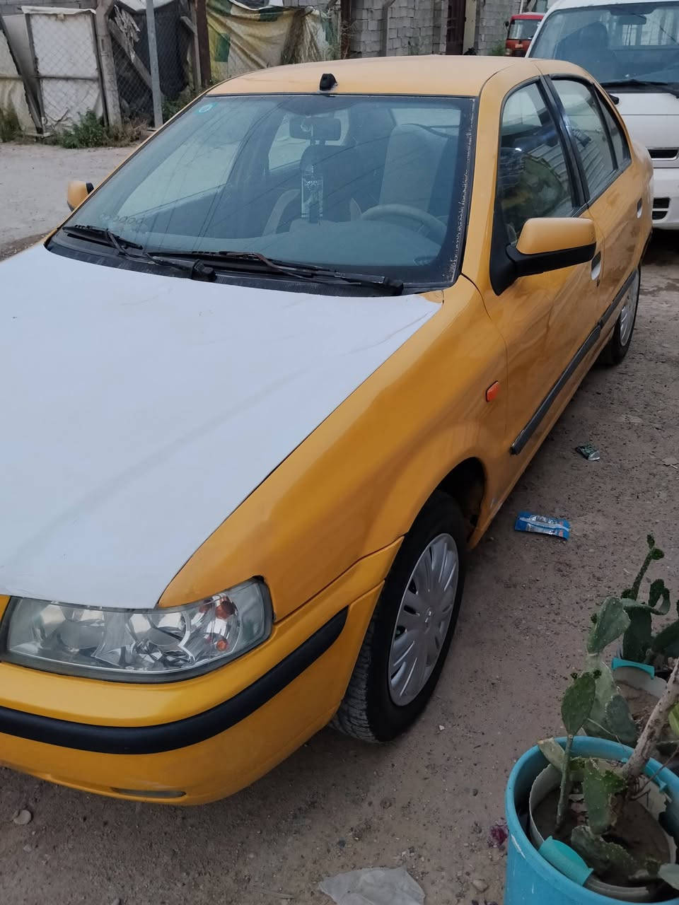 سلام عليكم ورحمه الله وبركاته 
سمند للبيع موديل ١١ رقم بغداد نكليزي 
كير ومكينه فرنسي سياره خير من الله 
تبريد شغال يرادلهه شويه ترتيب
السعر ٣٢ رقم الهاتف ***********
