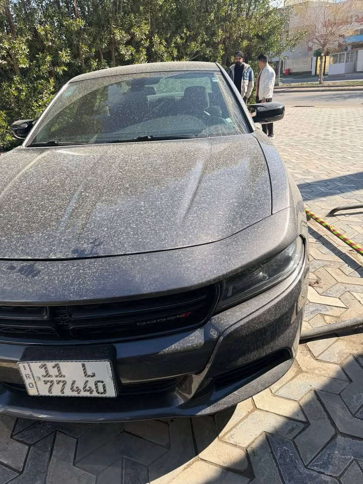 جارجر موديل 22sxtماشيه 51الف  بدون حادث سرقه جاملغ يمين فقط مبدل بلادي مصبوغ كير مكينه حداديه كلشي بيها نضيف وجديد 
سياره نضيفه وجاهزه 
للاستفسار ***********
السعر 224وبيها مجال .
بغداد الدوره
