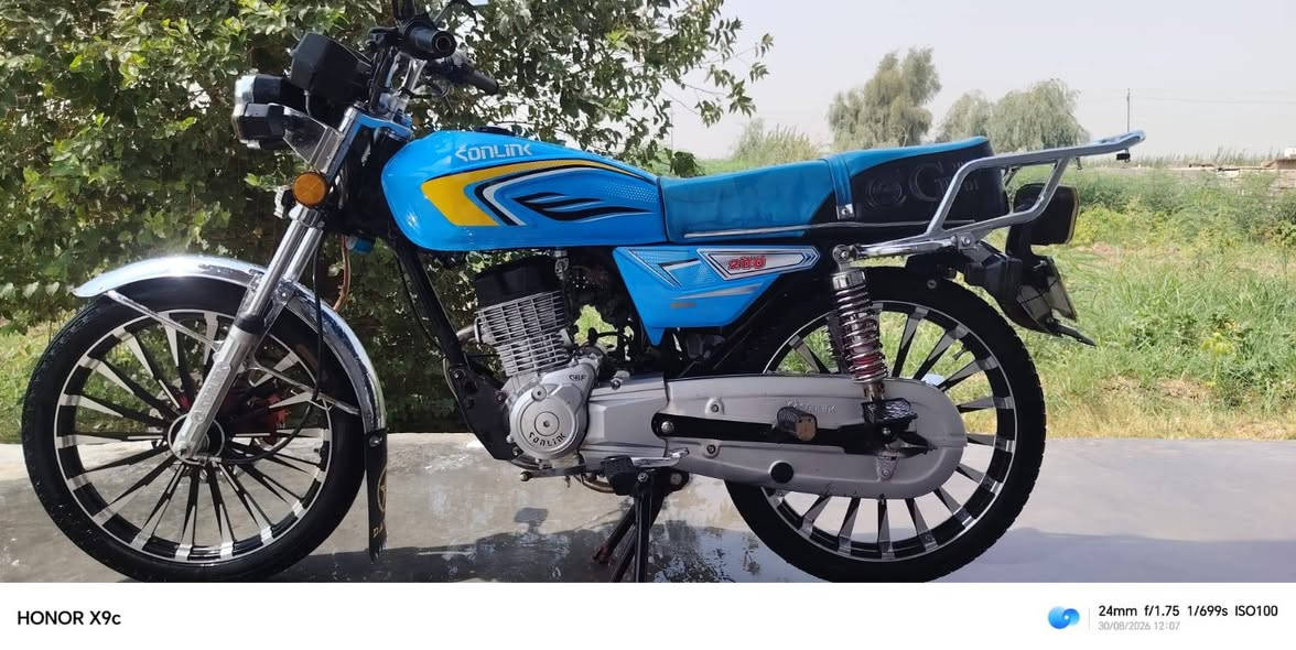 السلام عليكم للبيع دراجه سيفان سولنك موديل 2024 ظاغطه وزنجيل محركCbf محرك 200CC محرك مكفول كهربائيات كله شغاله دشبول الإلكتروني دراجه جديده مابيه أي نقص أوراق اصوليه كارتونيه ومنفيس مامكمركه بدون كمرك ماتترقم السعر 800 وبيه مجال حك الجيه المكان بغداد المدائن سلمان باك الاستفسار أكثر الاتصال على الرقم *********** ولي ماعاجبه السعر لا يعلق ويكسر بحلال العالم
