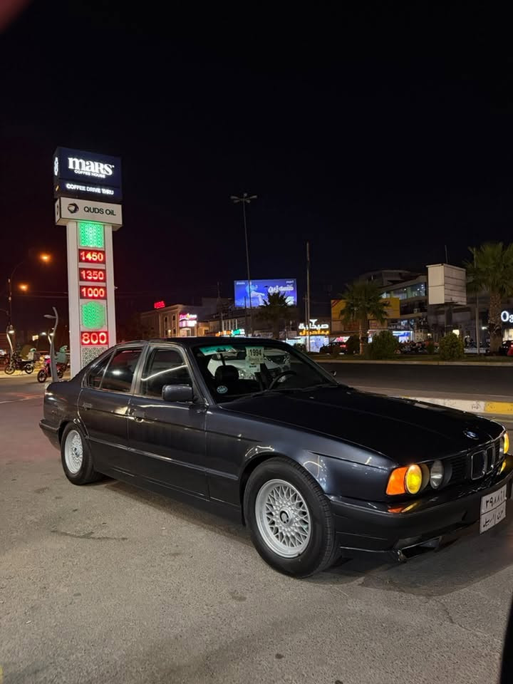 تجديد النشر
بسبب الوعود الكاذبه ‼️ 
525i
V6
2.5
مسكر
بدون حادث بدون تعديل بارد بدون معجون  
تبريد ثلج اربع طكات
ترايك للبصره 
كير محرك شرط 
مكان كركوك
شرطط التحويل والغرامات ‼️
*********** الهاتف 
مانقصه برغي اتصل وبيك خير وتدلل
