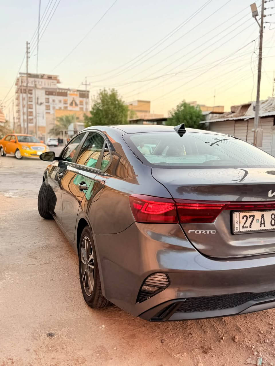 موديل ٢٠٢٣ • ٦٥٠٠٠ ميل • ضربه خلفيه