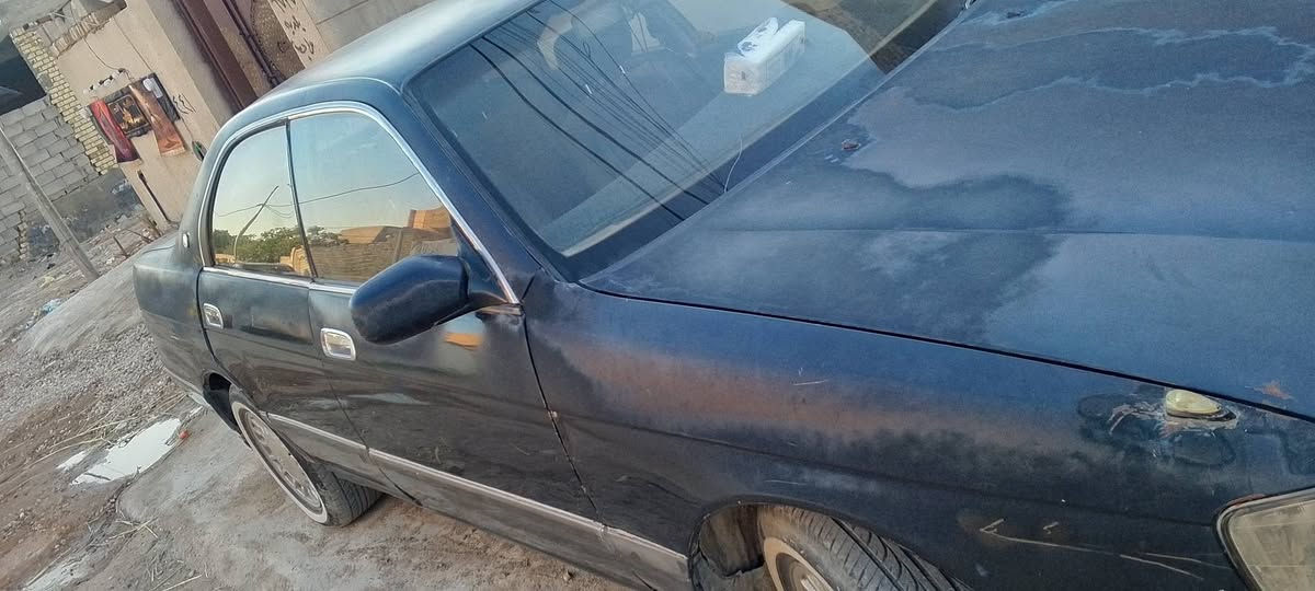 بطه موديل 94منفصل مكفوله من الكص ونقل بيه ظربه جاملغ الخلفي. كير ومكينه جيدجدن وتبريد ثلج ويه سويج منظومه جديده كامله سنويته صاقطه تخم تاير حداديته 70ب100رقمه واسط تحويل ثاني يوم سعره40وبيه مجال تصال***********
