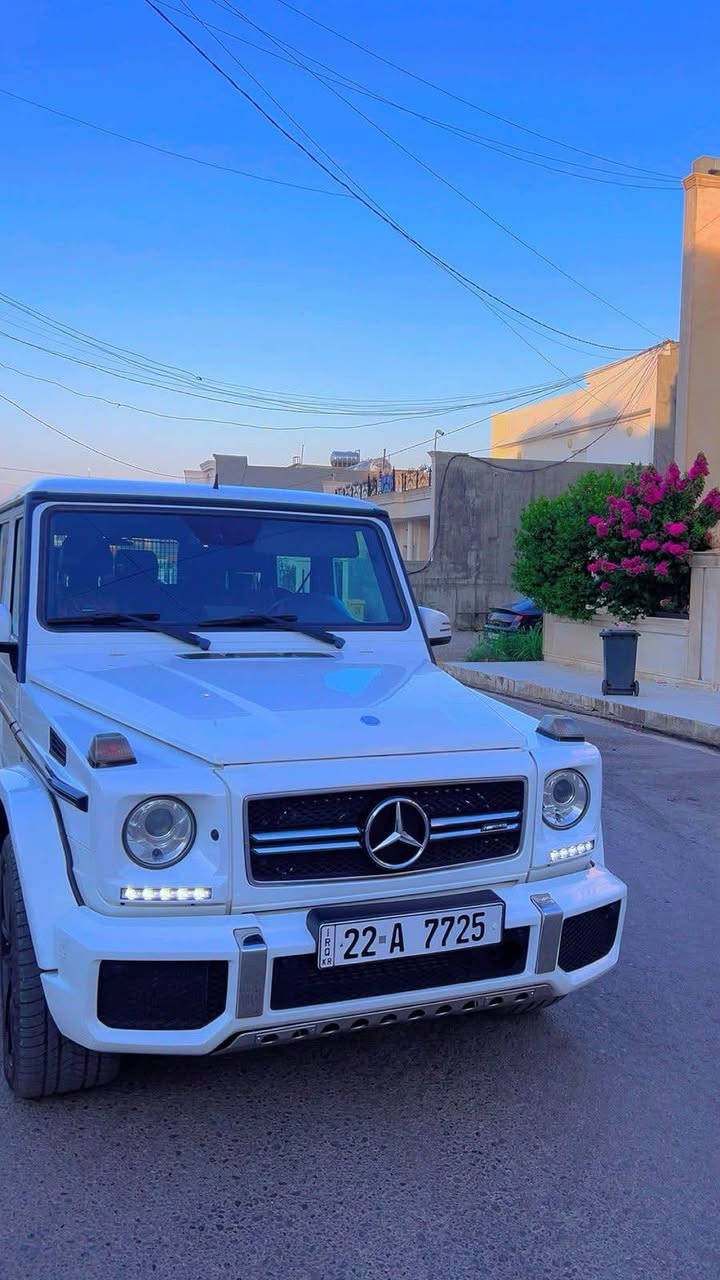 جي كلاس موديل 17 
G63 
 السيارة باسمي 
كفالة عامة من كلشي 
كير مكينة دواخل  شرط السيارة برغي واحد مامفتوح بيهة 
لا ميكانيك ولا دواخل  كير مكينة بشرط 
السيارة ماشية 53 الف مايل السيارة ع وضع الشركة سيرفس كلة بالشركة بدون اي نقص 
سعر السيارة 52 الف 
وترهم مراوس بلاندكروز مع الفرق 
ملاحظة مهمة ((( الرقم الواضح بالصور مو رقمهة ))) 
(( السيارة باسمي تحويل ثاني يوم ))) هزة ورقم جديد صارلي 6 ايام من سويتهة 
مكان السيارة / بغداد 
السعر / 52 الف 
هاتف / *********** بغداد, العراق
