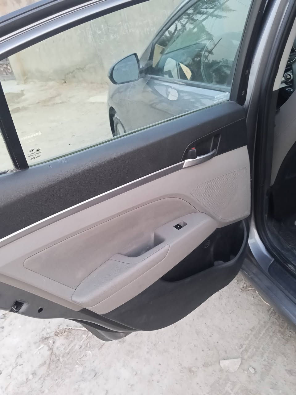 السلام عليكم النتره للبيع وارد امريكي موديل 19 باسمي هزه جديده سنويه لل30 مكينه 2000دوش كل نقص مابيه تخم تاير باتري جديد سياره خير من الله منظومة تبريد جديد يعني التبريد ايكص كص مكان السياره ديالى بعقوبة الرازي السعر 118 الشراي يتصل وناشرالك الحادث والسونار مو هم تتصل وتكلي اشبيه مابيه كلشي مذكور ***********
