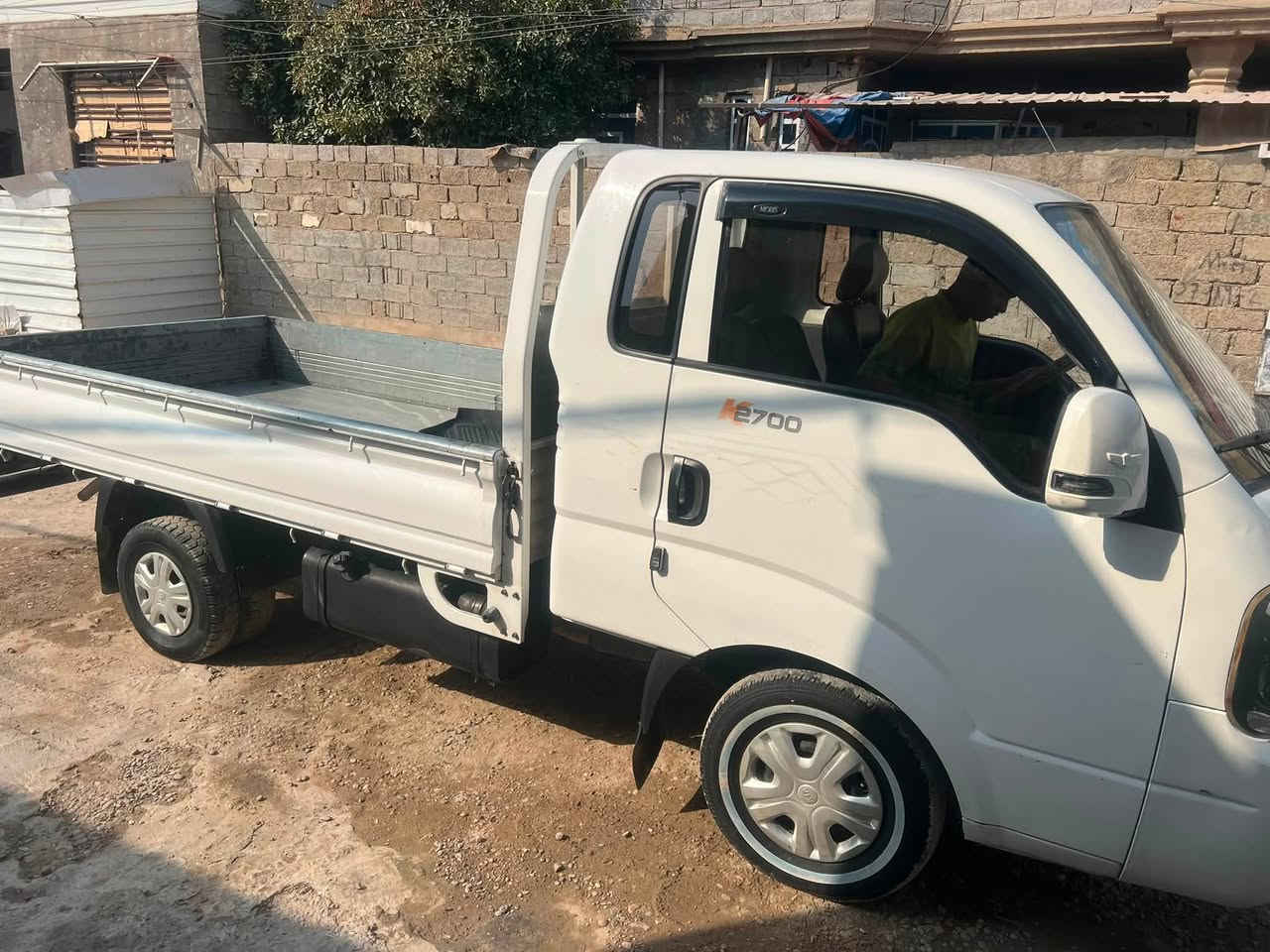 سلام عليكم كيه٢٧٠٠موديل22نضيفه رقم بغداد بسمي بيه بارد بصيط  عنوان بغدادابوغريب سعر 133وبيه مجال ***********
***********
