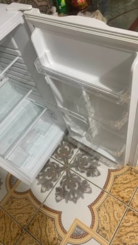ثلاجة • جديدة • نجف