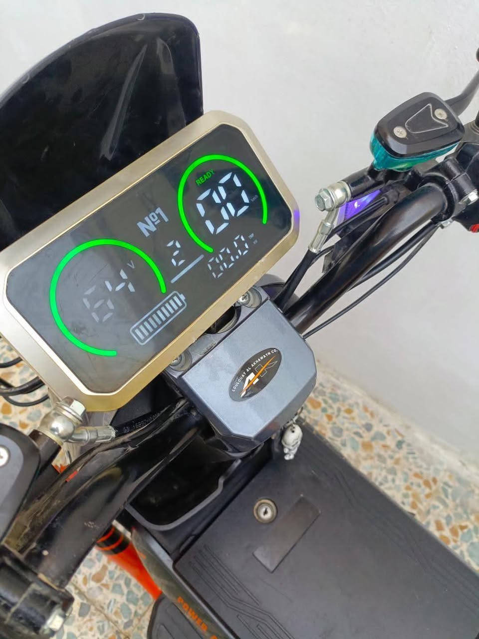يالله
السلام عليكم دراجه شحن R900للبيع دراجه نضيفه كلشي شغال بيه وعل فحص اشاير كلوبات نشرات اضويه عالي ناصي نضام البكRدراجه حيل نضيفه وسريعه بطاريات 5كبار عل فحص كلهن يقرن 10للبيع 
سعر 425وبيه مجال قليل 
مكاني فلوجه 
رقم الهاتف ***********
