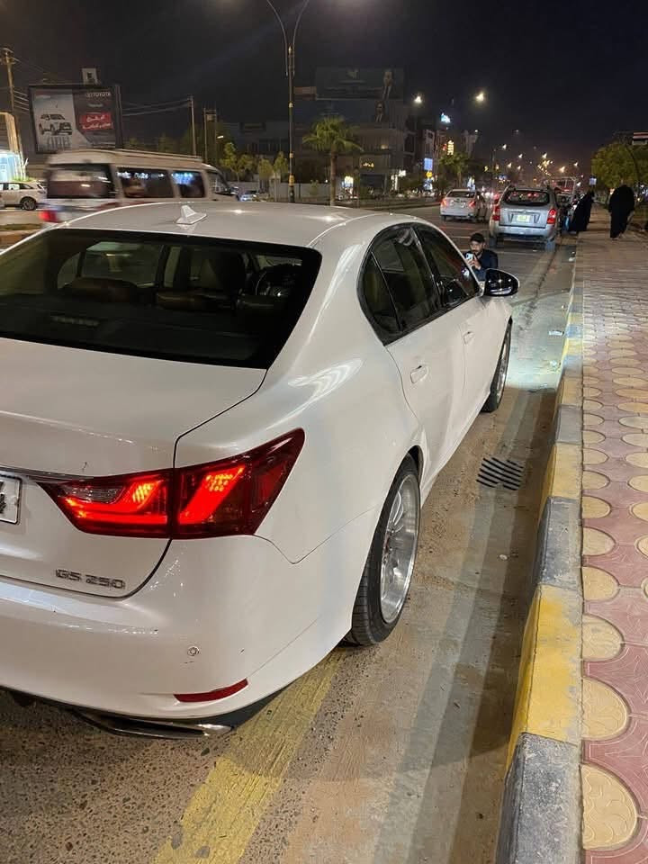 السلام عليكم لكزز GS250 موديل 2012
السياره خليجي ومكفوله عدى الموضح بالفيديو

فوول مواصفات لو اعد ساعه متخلص وجنايتها يعرفون مواصفاتها بغداد بأسمي تحويل وين ماتريد السعر 165 وبيها مجال للطيبين 

مكانها النجف حساسات امامي خلفي كشنات جلد تبريد ثلاث انظمه قياده كأمره دواره جي بي إس أشاير ترحيب بالمري قلاب من ترجع بك خزن ميموري كشن ذاكره السياره احله من الصوره كير محرك شرط برغي مامفتوح حداديه جيده 100/100 ترهم مراوس حسب القناعه***********/***********@إشارة
