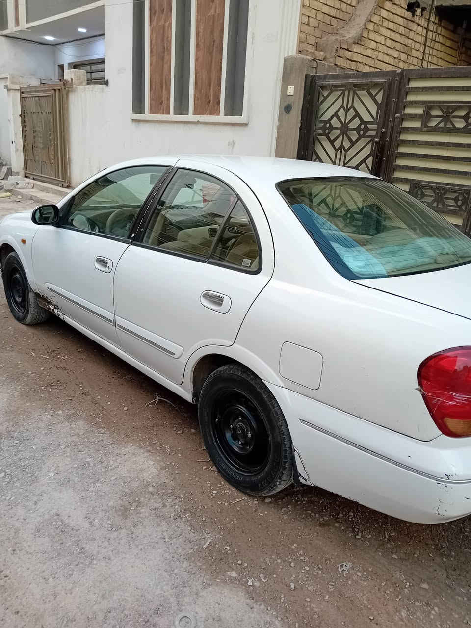نيسان صني • ٢٠٠٧ • بيها مجال