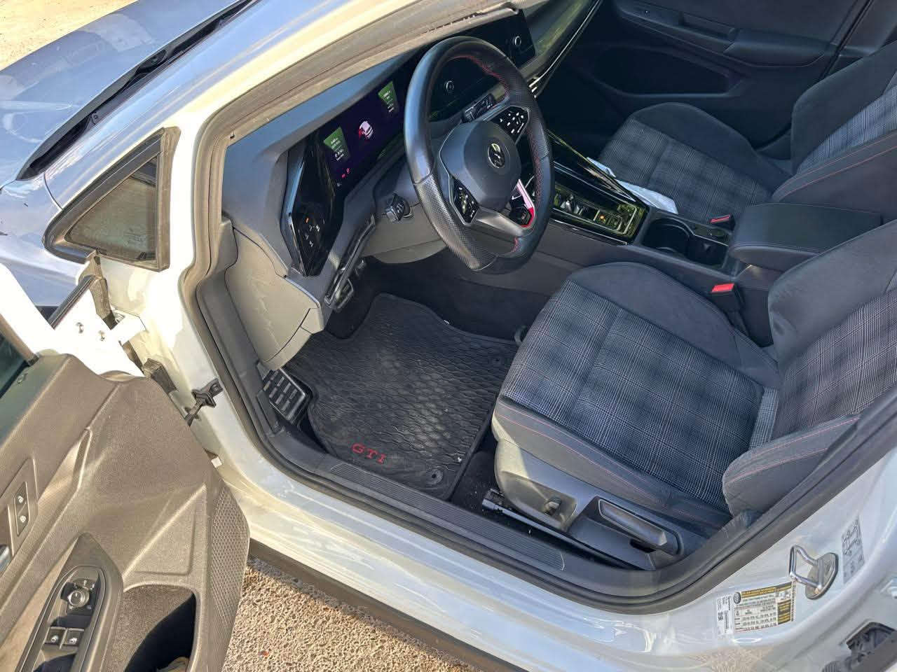 كولف GTI • حادث • وارد امريكي