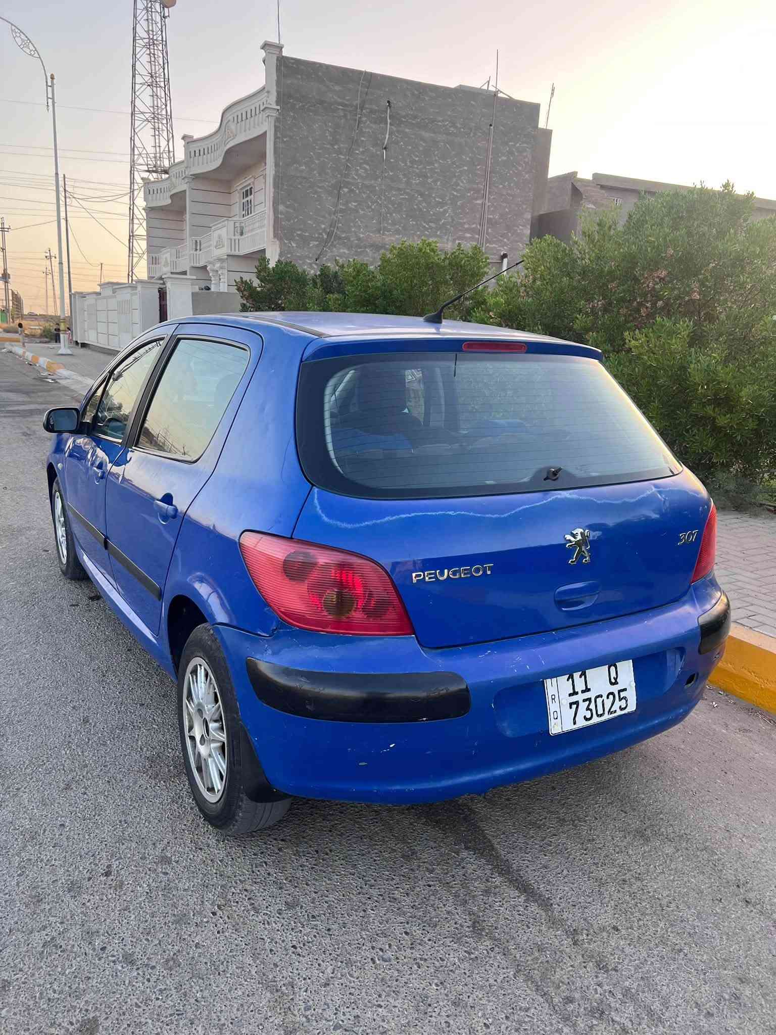 السلام عليكم 
بيجو 307 موديل 2005 رقم بغداد انكليزي سنويه وهزه وارقام كلهه جديده سنويه لل2031 شرط تحويل ثاني يوم  
تخم تاير اخو الجديد ويل كب بلادي
 صدر خلفي وامامي كله جديد 
شاشه كامره حساسات خلفية سنتر لوك 
كير محرك مكفولات شرط  
تبريد ثلج ثلج 🥶 تدفئه نار 
دشبولها شخط مابي
باتري جديد 
كهربائياتها كلها شغالة مابيها شي ما يشتغل 
السيارة شرط اي چطل مابيها 
💐 السعر 42 وبيها مجال بسيط 
 السياره بيها قطعه كلير بس شرط بدون ضربه او دواخل 

للاتصال علرقم
***********
