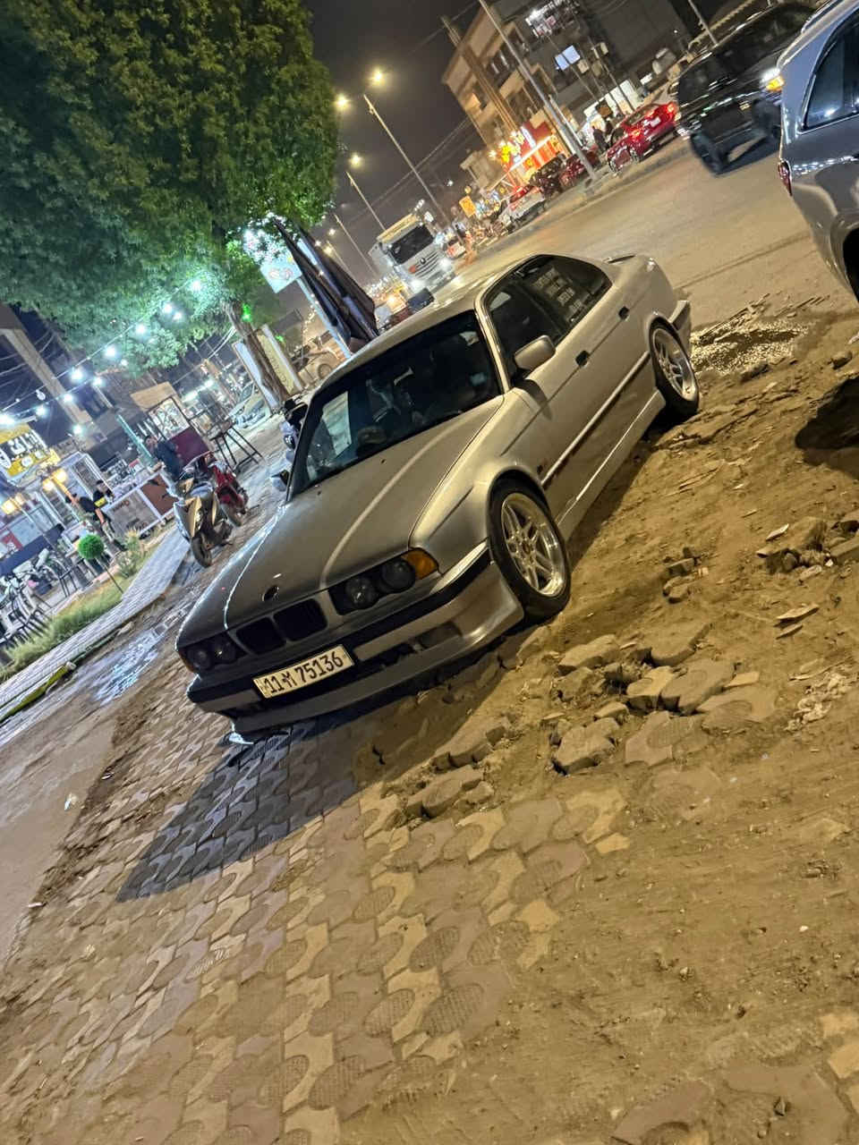 السلام عليكم ..540 اصل وفصل ..رقم بغداد انكليزي ♥️ دبل ايرباك دبل جكمجه ..فتحه .تبريد ثلج ..منضومه صوت جديده..سياره جاهزه من مكينه كير صدر حداديه تخم تاير مكانها بابل المسيب ***********
