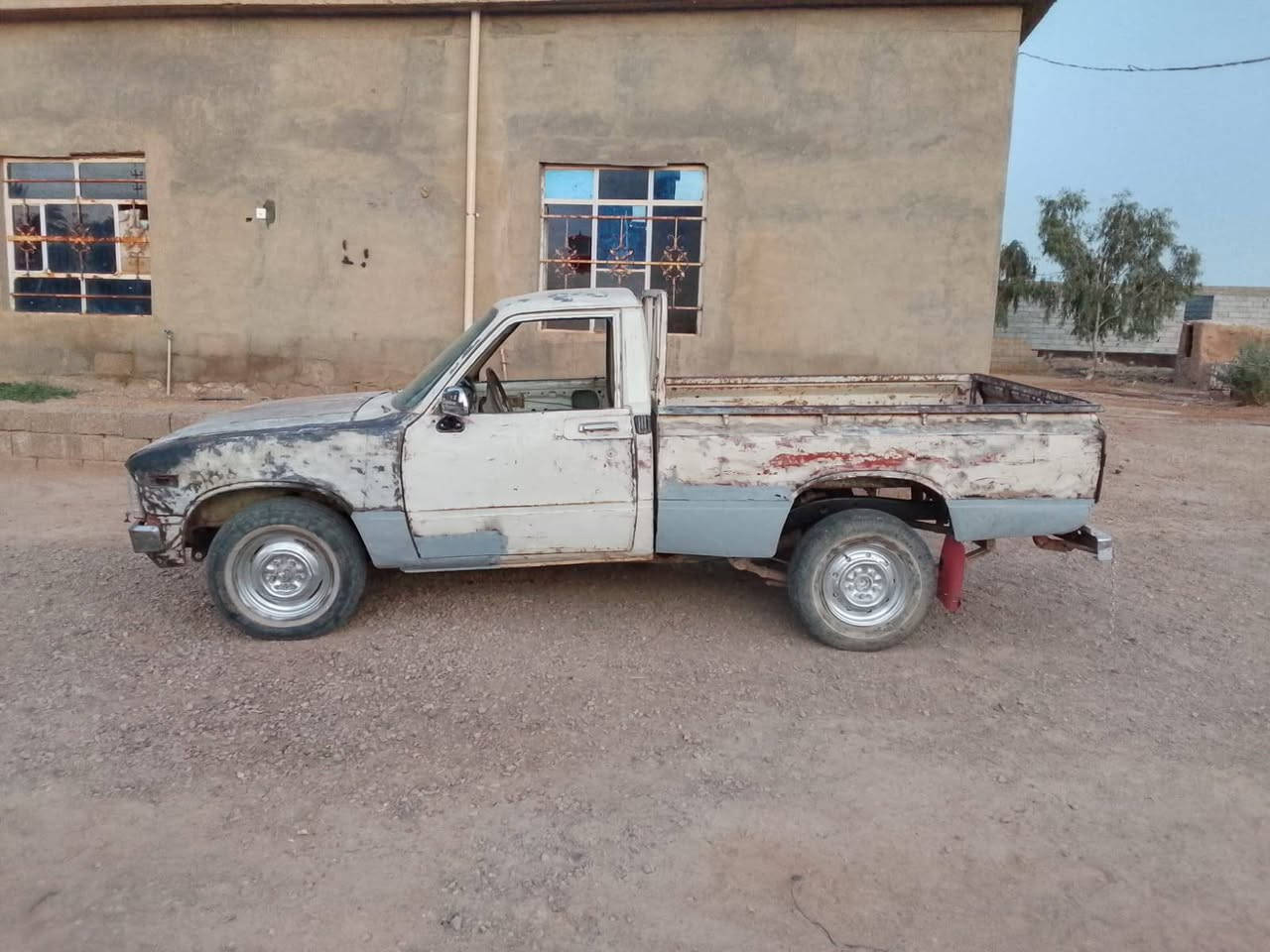 بيكم 80 للبيع رقم ديالى شرط التحويل الوكاله كير ومحرك وكسل درجه اولى الشاصي بي خياس مكانين عوزه صبق المكان ديالى ناحيت العضيم السعر مليونين قمارتها بلاديه***********
