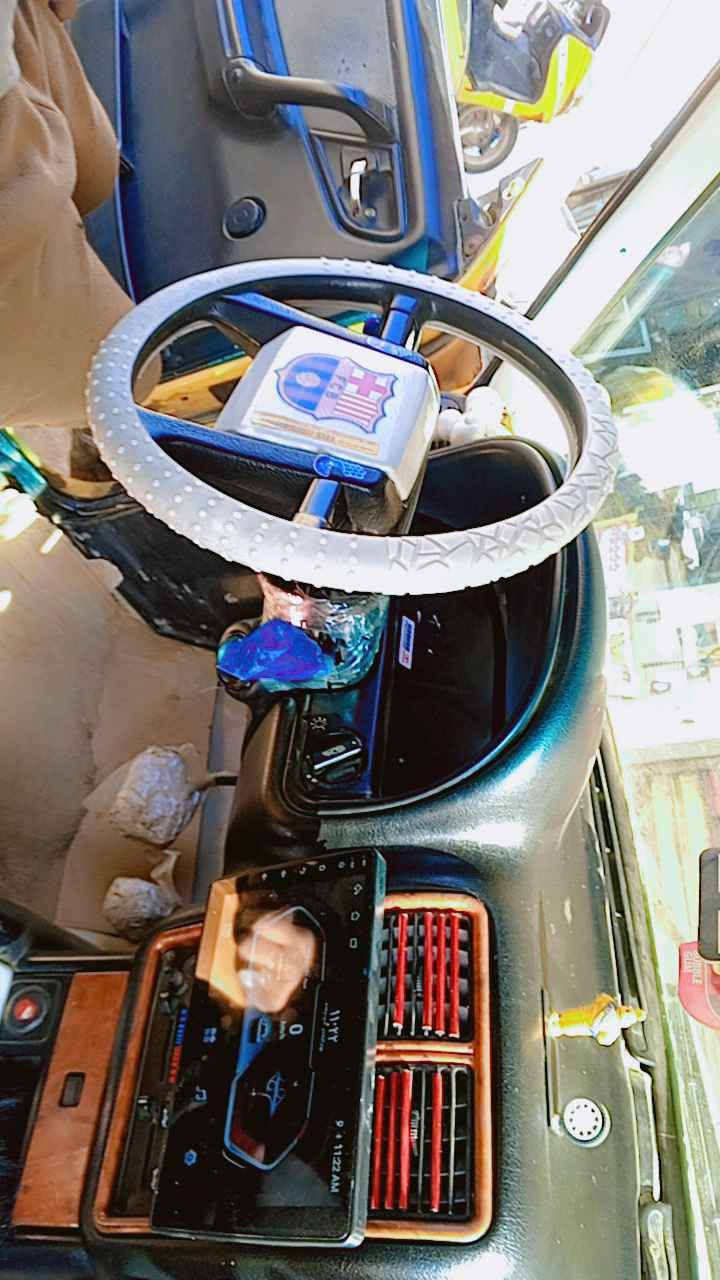 السلام عليكم فولكه للمراوس فقط ...مكينه وكير  ففتي وكير نضيف كهربائيات كلها شغاله ...حداديه نضيفه..
تبريد شغال وثلج سنويه غرفته جاهزه كماليات جاهزه  2029مامطلوبه ولاالف ....
راعيها بطار سوق الشيوخ وبيها وكاله عامه السياره
 .. السياره للمراوس فقط ..
رقمي ***********..
المكان ..ذي قار سوق الشيوخ الحي العسكري Singapore
