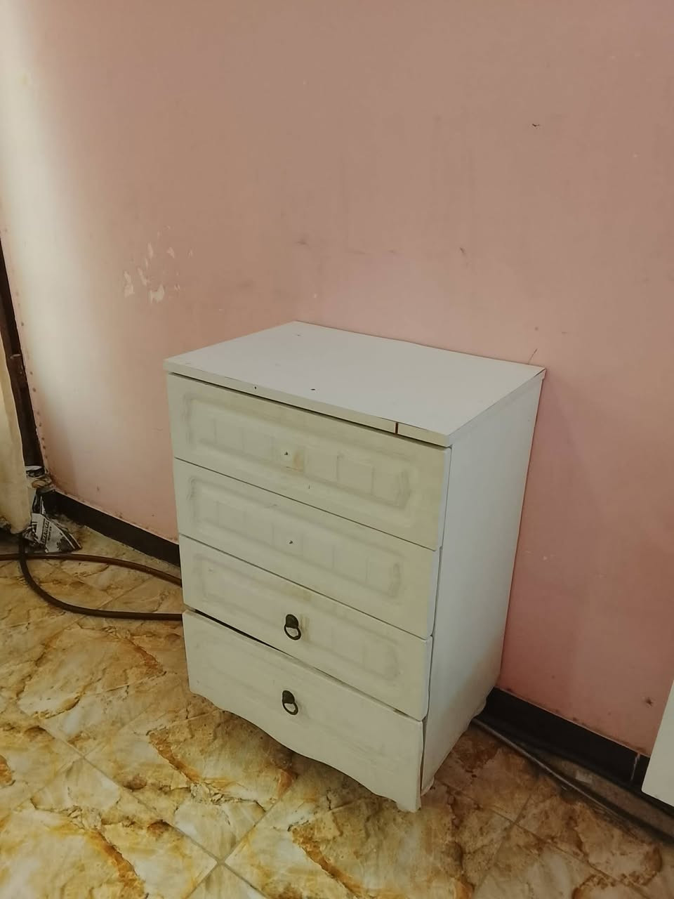 غرفه نوم كامله تركيه مستعمله السعر 750 وبيها مجال للاستفسار الاتصال ***********
