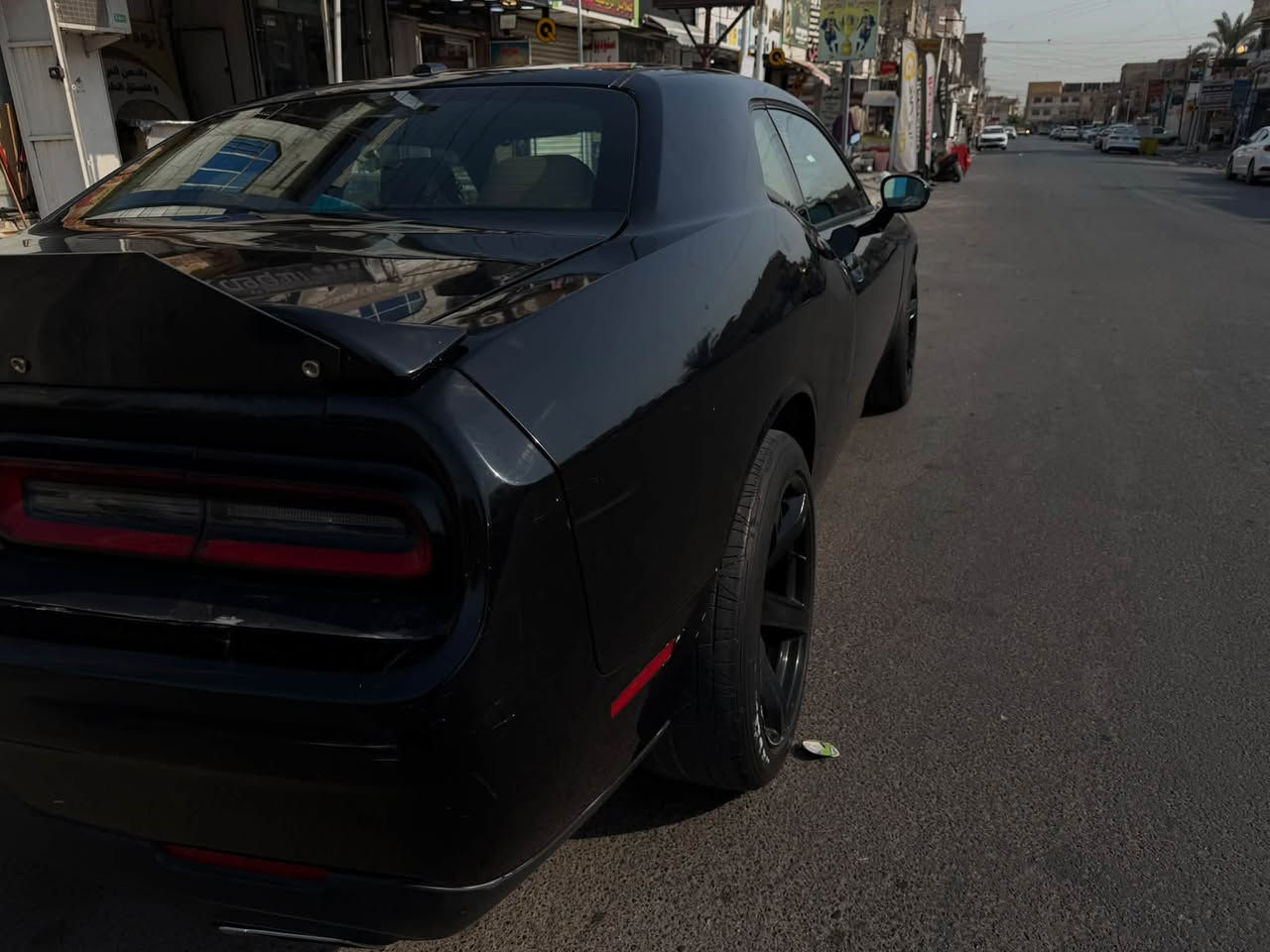 للبيع جالنجر موديل 2015 SXT كامله اي نقص ما بيها السياره بسمي
تشغيل عن بعد
تبريد قطعتين
كشن كهرباء
شاشه كبيره
السعر 120 ورقه وبيها مجال بسيط
***********
