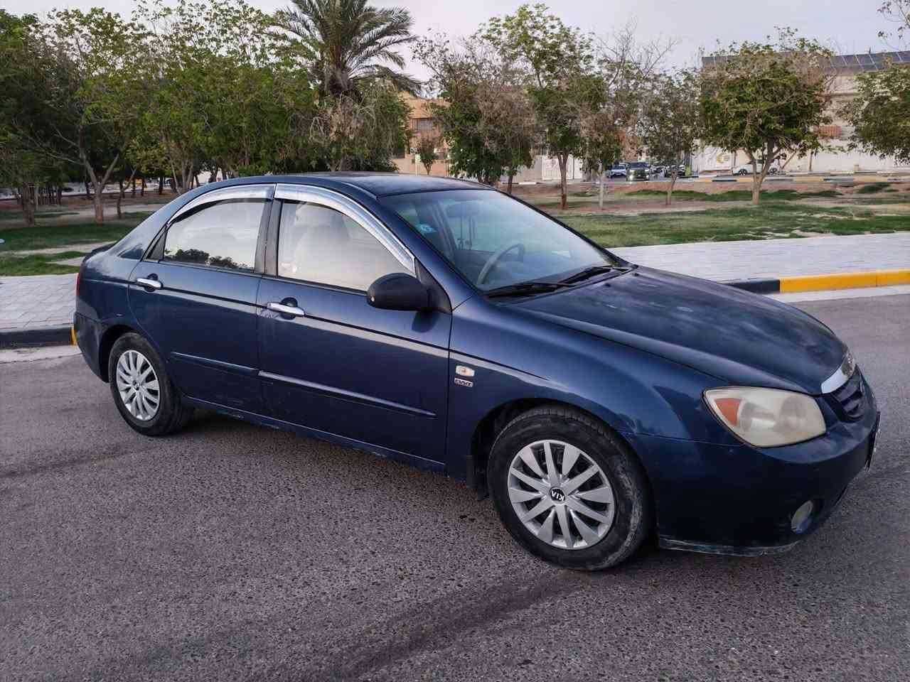 السلام عليكم للبيع سيراتو ٢٠٠٥  جاهزه كير ومكينه وتبريد حداديه نص عمر علمن سياره بيه جراد   رقم بغداد بسمي سنويه ل٣١ وهزه جديده  سعر ٦٠ وبيه مجال  المكان كربلاء.   ***********
