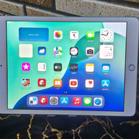 آيباد ٧ • ١٢٨ جيجا • بصمة شغالة