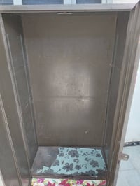 ديلاب حديد • نضيف • مع رفوف