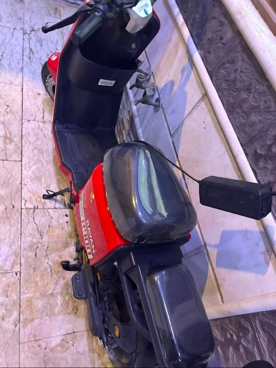 دراجه r900ريان مديل 26 دراجه جديده كلشي شغال شرط الفحص بعدها عدل دراجه  مالت محمد الوكيل  بطاريات ريان مديل 26 دراجه حلوه ونضيفه عنواني بصره شط العرب الجزيره شارع الصقر قرب مدرسه الصقر السعر 600وبيها مجال  للشراي والموشراي لاتراسل وتعب روحك الاتصال ***********
