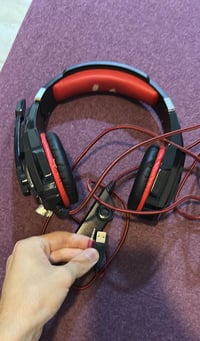 مستخدمة شغالة سماعة كيمنك منفذ usb  السعر 10 07884 882 882 بغداد, العر...