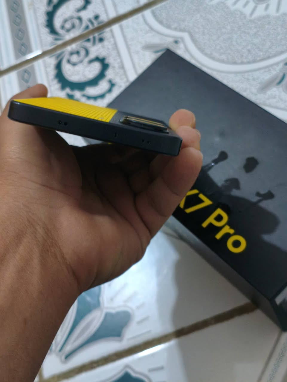 بوكو اكس٧برو • ٢٥٦ • نضيف