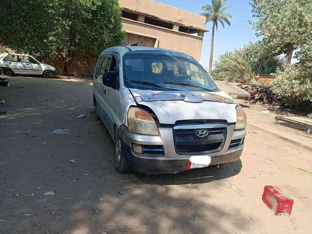 سلام عليكم استاركس موديل 2000 رقم بغداد الماني سنويه ضايعه بيها كتاب فقدان محرك خيط بخر سوبر كير نضيف وكسن مشط شغال داخل نضيف هدعش نفر شاصي اليمنه معمر السعر 17وبيها مجال قليل العنوان بابل السده *********** ***********

