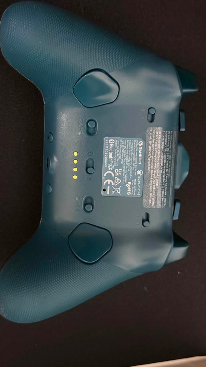 (Open box )📦 gamesir g7pro wotchang
الغنية عن التعريف للاكس بوكس-pc-اندرويد 

🔺اغراضها كدامك كاملة مكملة مع رقم السيريل نمبر

🔺سبب البيع حولت ماوس وكيبورد ماخذها جديدة مع العلم
***********
توصيل موجود 🚚
