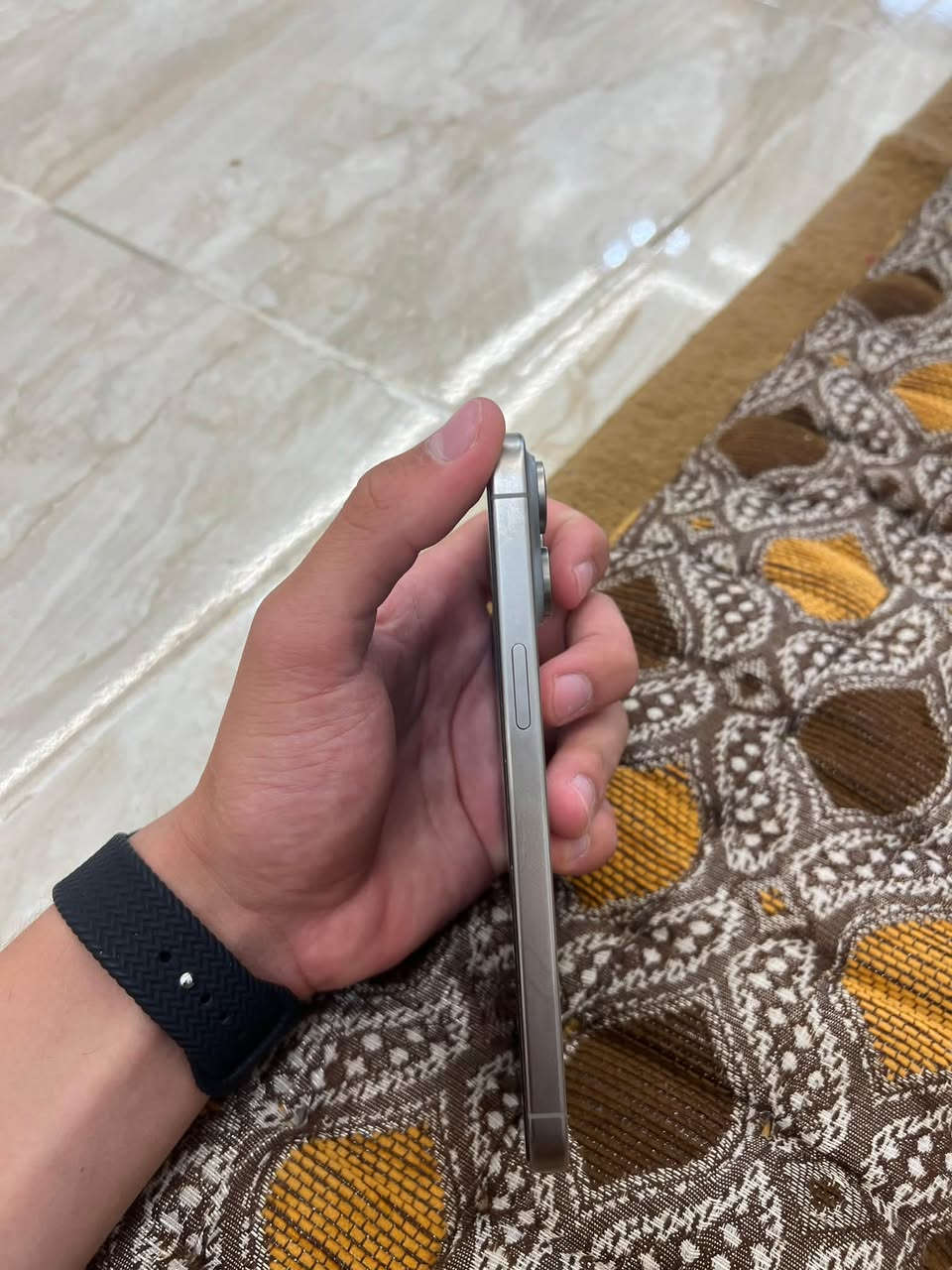 السلام عليكم
للبيع ايفون 15 Pro Max

الذاكرة 256

بطارية 91 

عدد الدورات 317

الجهاز ما مبدل بي شي عل فحص 

السعر / مليون و 125 وبي مجال قليل 

رقم الهاتف / ***********
