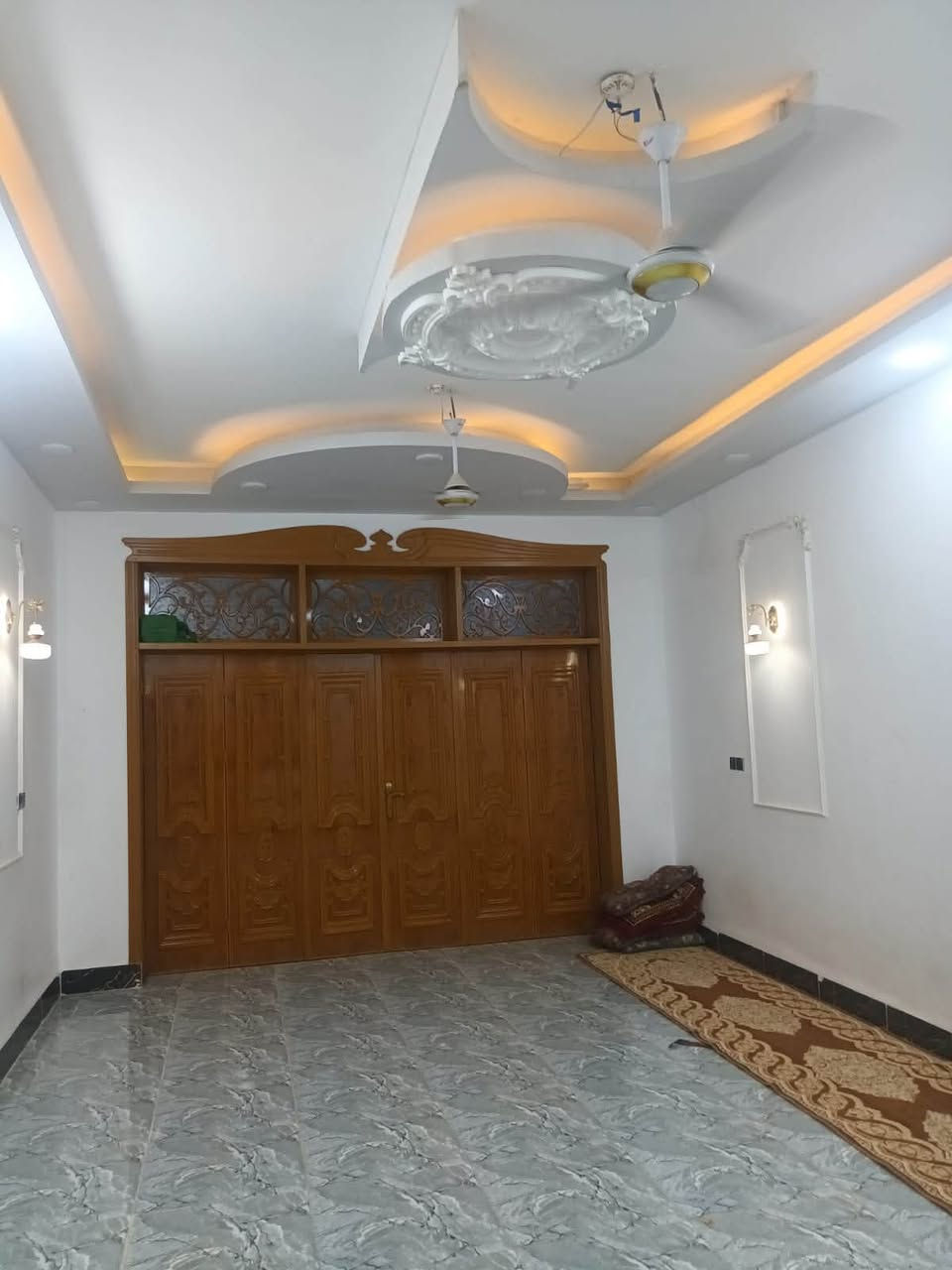 (دار  200م للبيع )

📍النجف الاشرف -حي النداء 
📍موقع مميز جداً ثالث بيت عن شارع قمبر التبليط 
📌طابق واحد درجة اولى 
📌صب كونكريت طابوق جمهوري  
📌جاهز للسكن 
📌سند طابو صرف 
📌السعر (١٣٣مليون مع المجال ) 

للأستفسار : 
***********

   مكتب الأمان للوساطة العقارية
