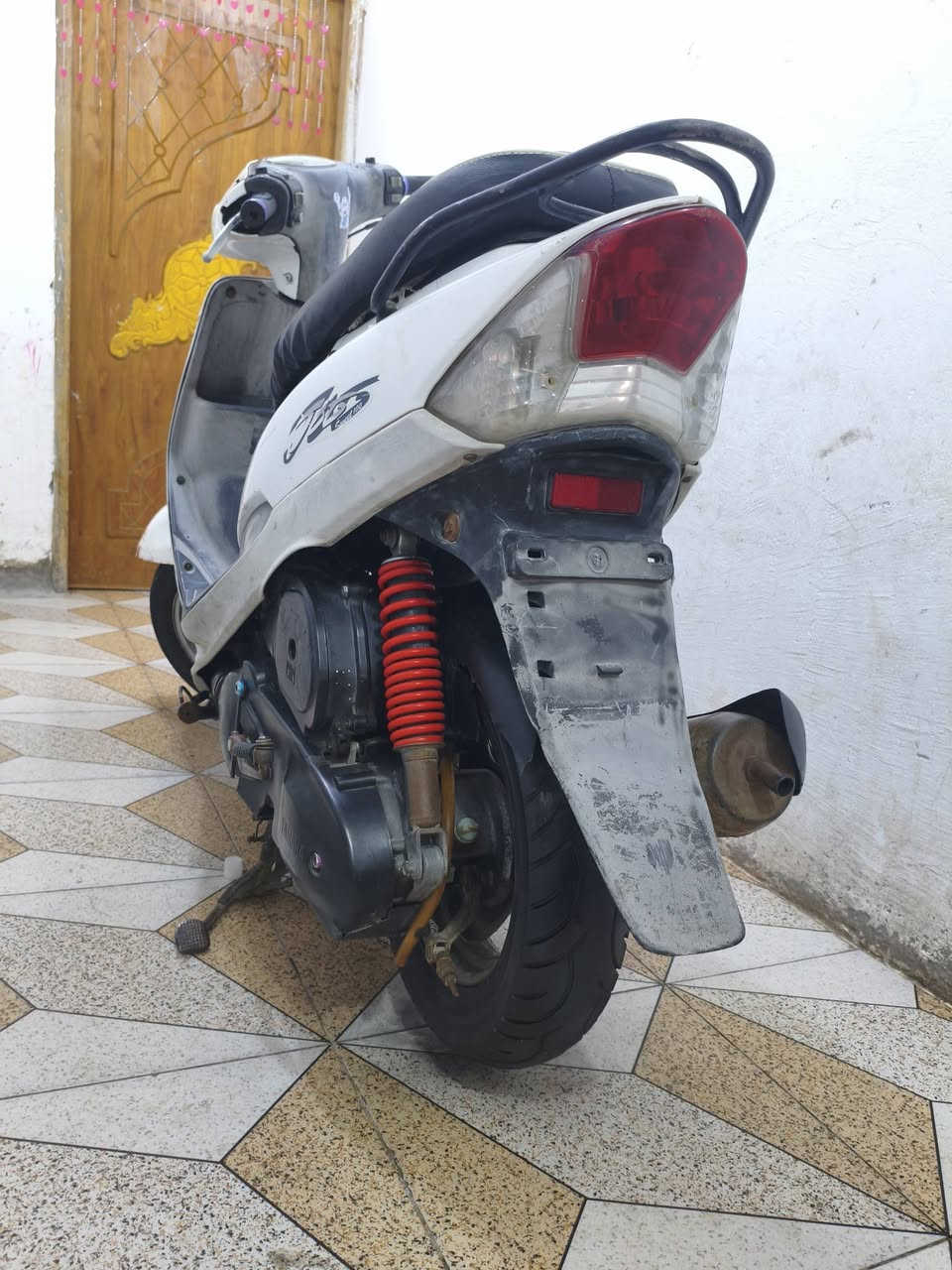 ماكس جديده كلهة شغاله سلف هندر اشاير سكنات ما مفتوحه مشي نهضه خير من الله بوشه 49 ابلاديه لايت عالي وناصي دبلات امامي وخلفي ابريكات اماميه وخلفيه جاهزه اخت الرمبه نعومه كلش حلوه كفرات اصلي حواضن اصليه عدادات الكهربايات كلها شغاله لا تبخير لا تنقيص جاهزه شرط الفحص مكان حيانية شارع السيد سعر 600 رقم ***********
