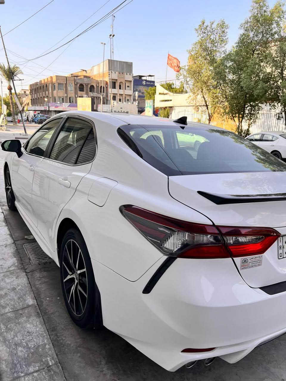 🚘 للبيع كامري موديل 2023 وارد أمريكي
🔹 SE – هاي برد
🔹 محرك 2500 CC
🔹 رقم بغداد إنكليزي 🇮🇶
🔹 بصمة
🔹 داخل جلد
🔹 شاشة CarPlay
🔹 رادارات أمامي / خلفي / جانبي
🔹 توقف ذاتي
🔹 Auto Hold
🔹 مانع انزلاق
🔹 تحديد مسار
🔹 ماشية 90 ألف كم

📍 الموقع: البلديات
💰 السعر: 170
🔄 بيها مجال حك الجية

📞 رقم صاحب السيارة:
***********
