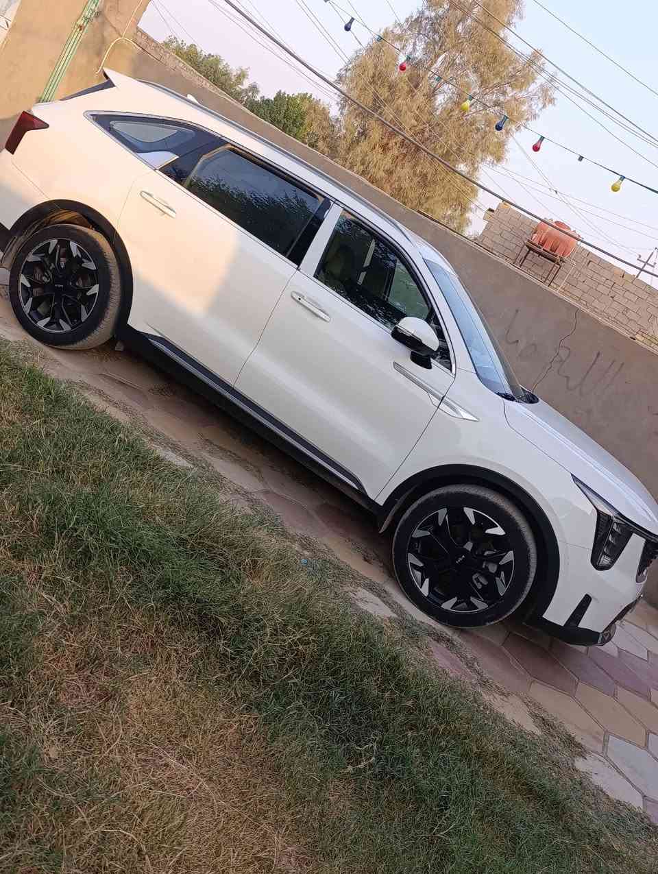 السلام عليكم شباب كيه سورنتو للبيع
موديل 24سياره جديده مرقم وكامله
ماشيه 33 سياره فول الفول مال جناي
الله من لبيت للدوام برغي مامفتوح منه
الي يريده يتصل على الرقم راعيه 
***********

