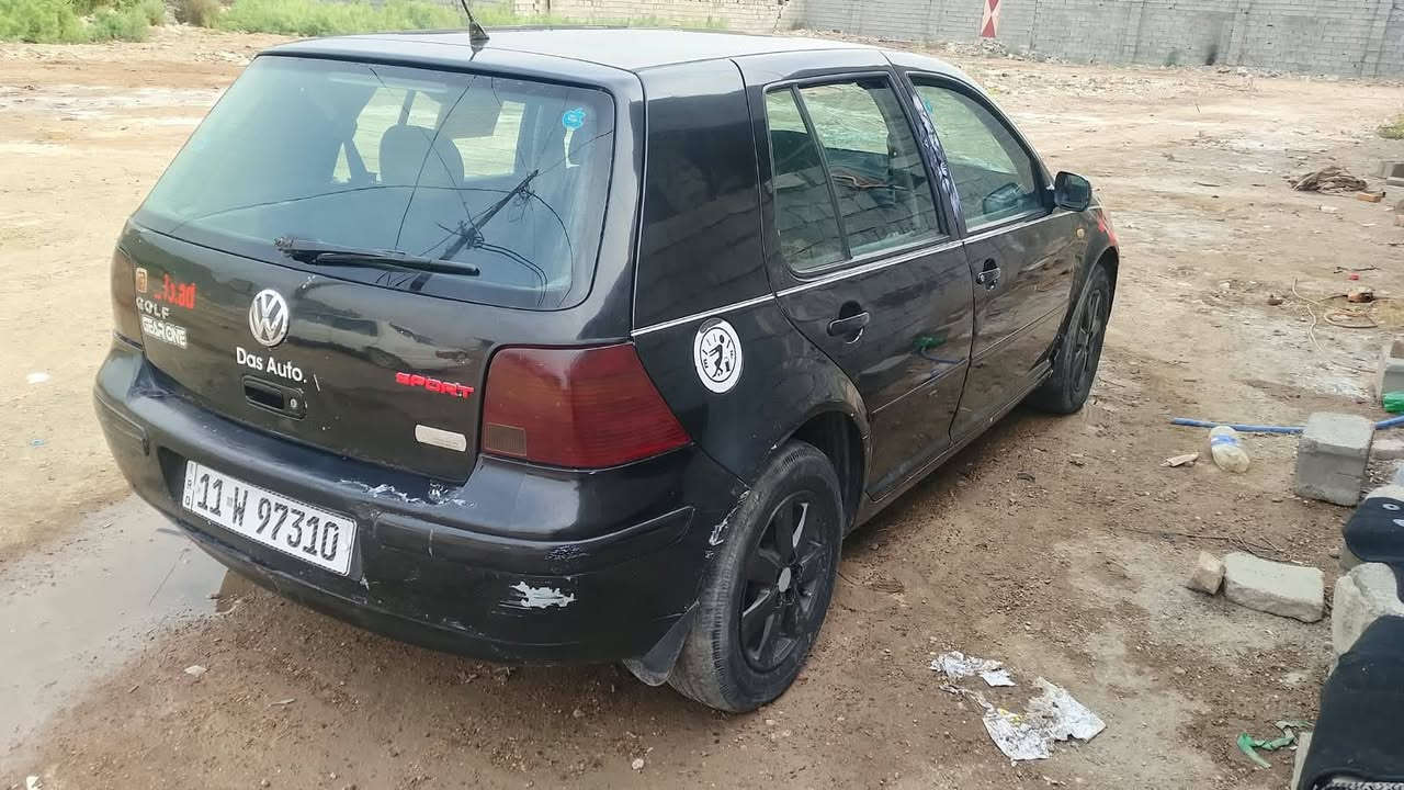 السلام عليكم كولف للبيع موديل 2000 سياره جديده جاهزه تحويل مباشر تبرير شغال السعر 35 العنوان بغداد تاجي
***********
