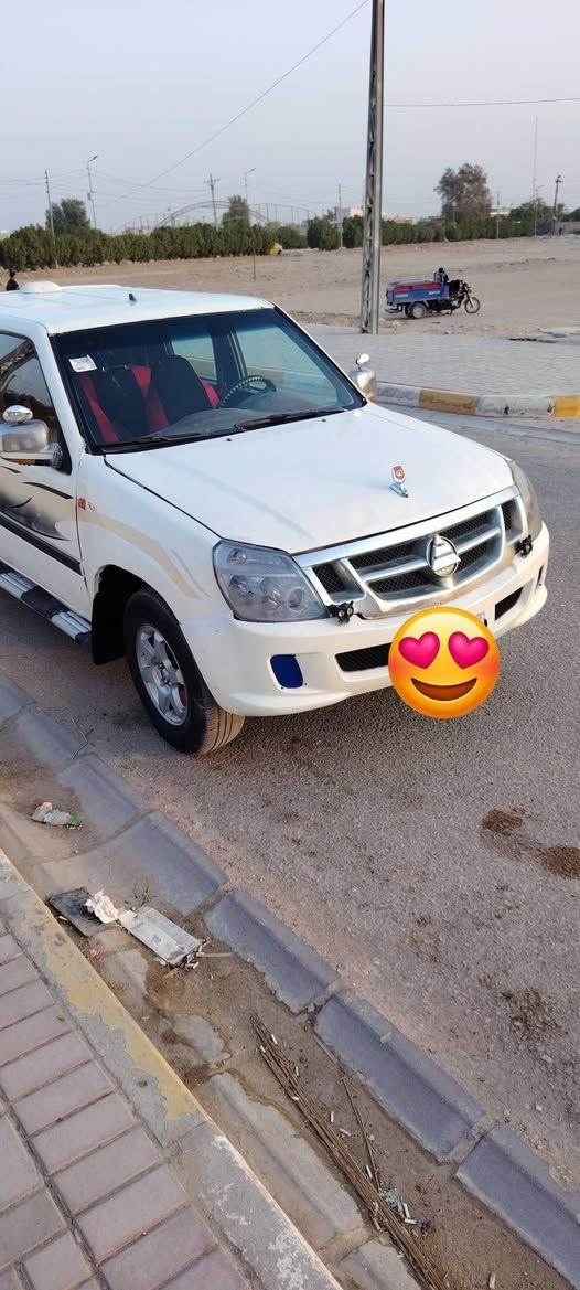 سلام عليكم فوتون للبيع موديل ٢٠١٣ رقم قادسيه بدون تحويل  مكينه وكير وحداديه جدد تخم تاير جدد مكانه ديوانيه رقم *********** سعر ٢٥وبيه مجال
