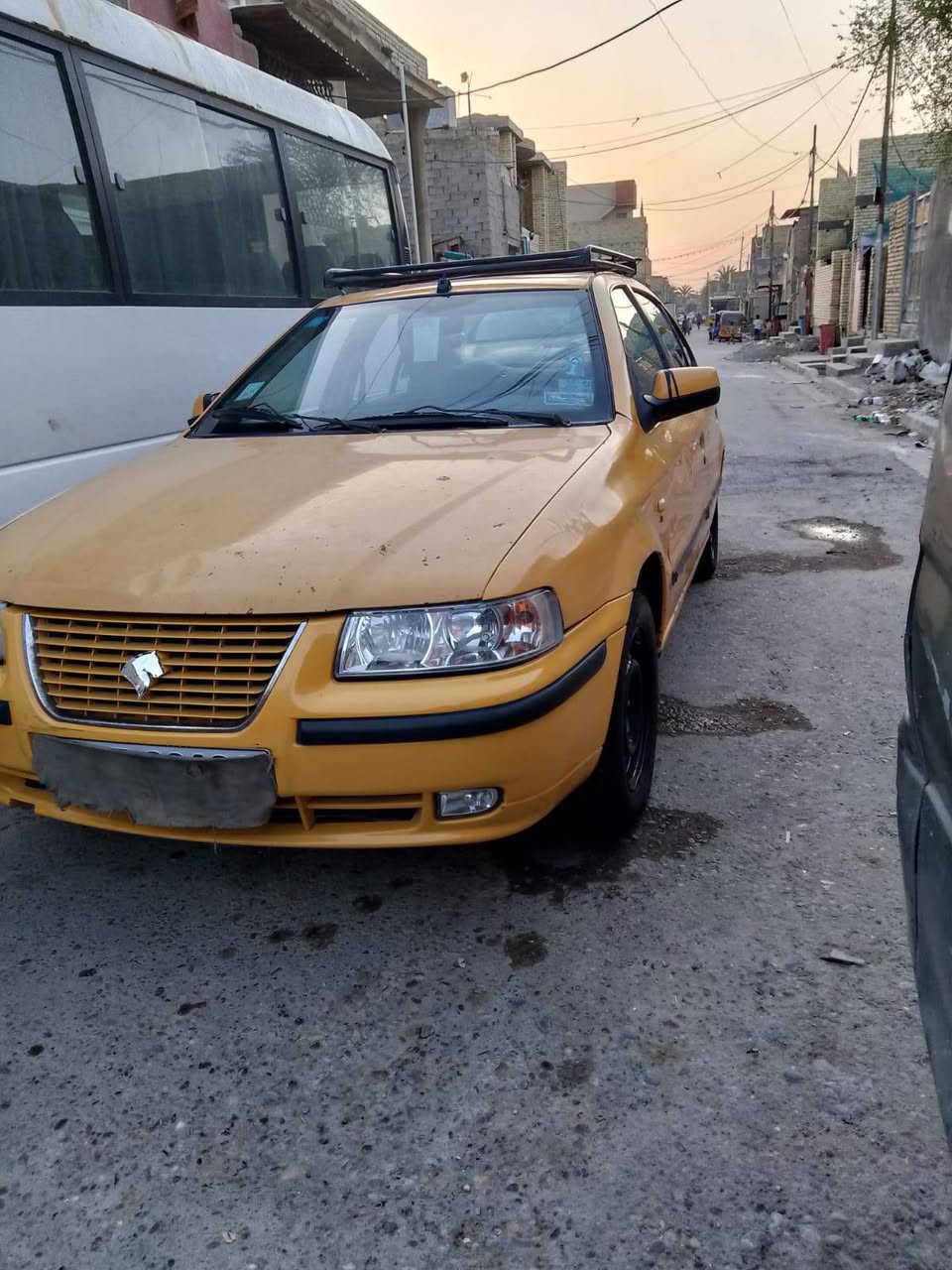 سلام عليكم سياره البيع سمند موديل 10بلاديه عده لبنيد بدل طاير سياره جازه من كلنواحي بسمي تحويل ثاني يوم رقم بغداد نكليزي مكان بغداد سعر 30وبيه مجال ستفسار رقم ***********
