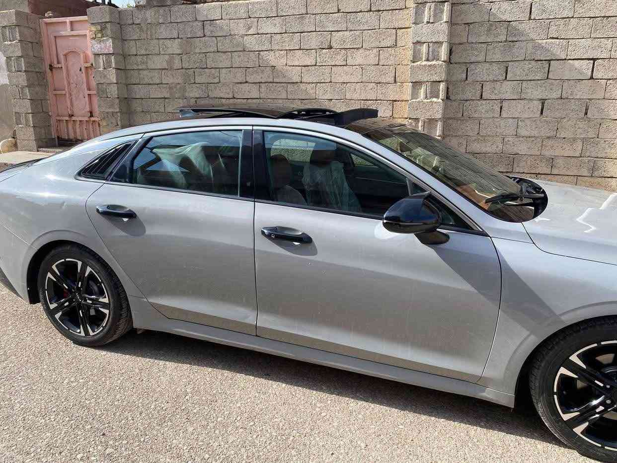 كيا K5 موديل 2023 🚘
• اللون: سمنتي
• الضرر: جاملغ وبنيد
• الممشى: 60 ألف كم
• الرقم: بصرة
• السعر: 38 مليون 💰
• البيع للجادين فقط
للاستفسار والتواصل: ***********
