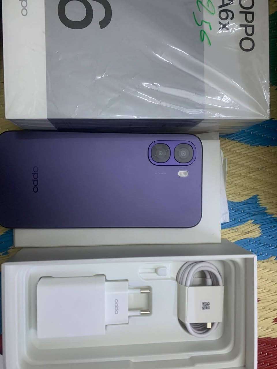 السلام عليكم للبيع oppoA6x
الجهاز جديد صالي أسبوع من اخذته 
نضيف الذاكرة 256
البطاريه 6100ملي امبير 
120هيرتز 
60فريم بو بجي 
العنوان بغداد البدايات 
275او بي مجال 
***********
***********
