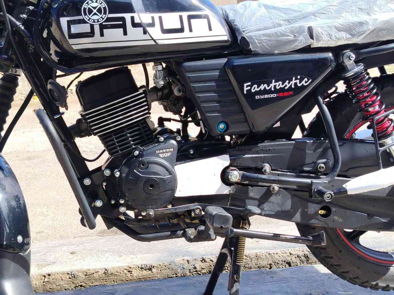 دايوان سكنر 25 شكل ال26 محرك 200cc

مكفول كفاله عامه دراجه ما ناقصه شي واحله من صوره تشغيل

عن بعد  لايت لد كهربائيات كله شغاله الشراي يتصل 

مكاني ديالى  الخالص رقمي لاستفسار ***********تصال

*********** بي واتساب
